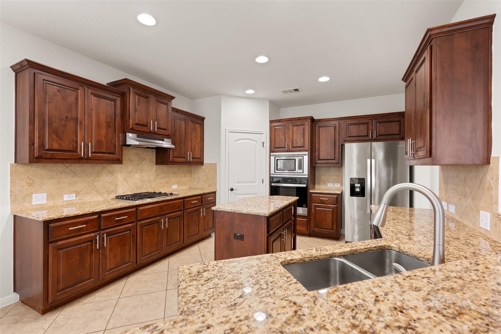 4013 Remington Rd, Cedar Park, TX 78613