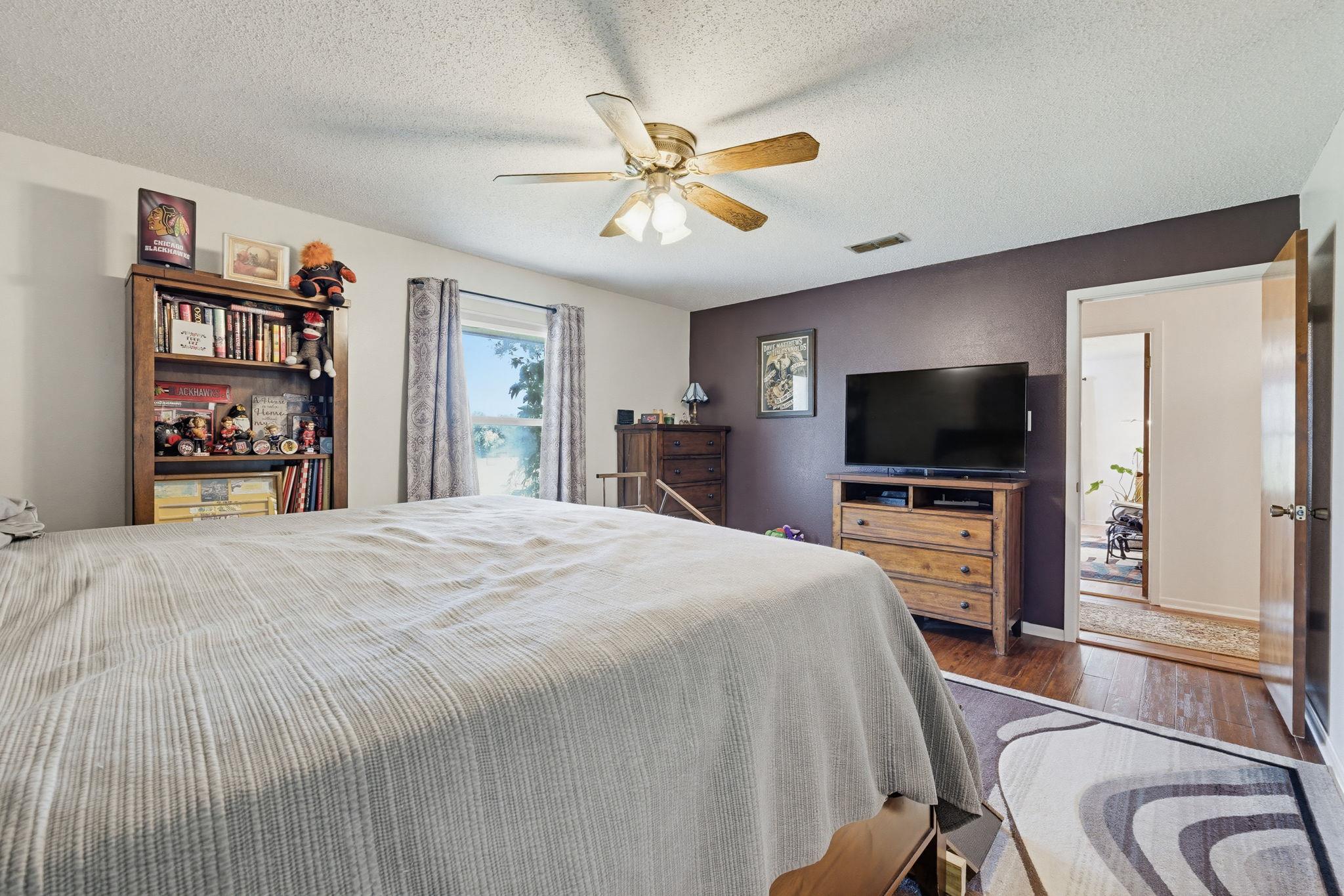 120 Rae Ln, Jarrell, TX 76537