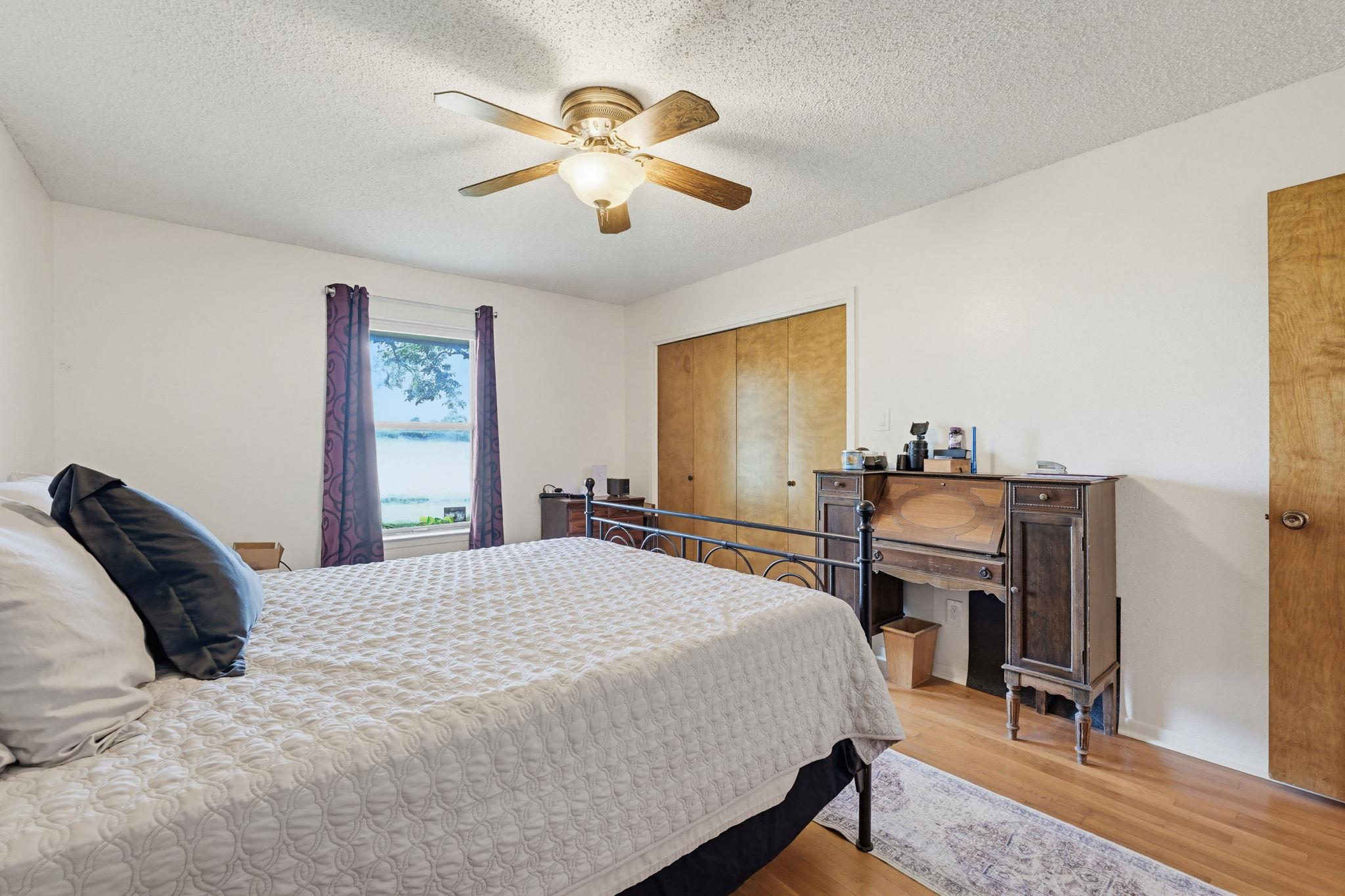120 Rae Ln, Jarrell, TX 76537
