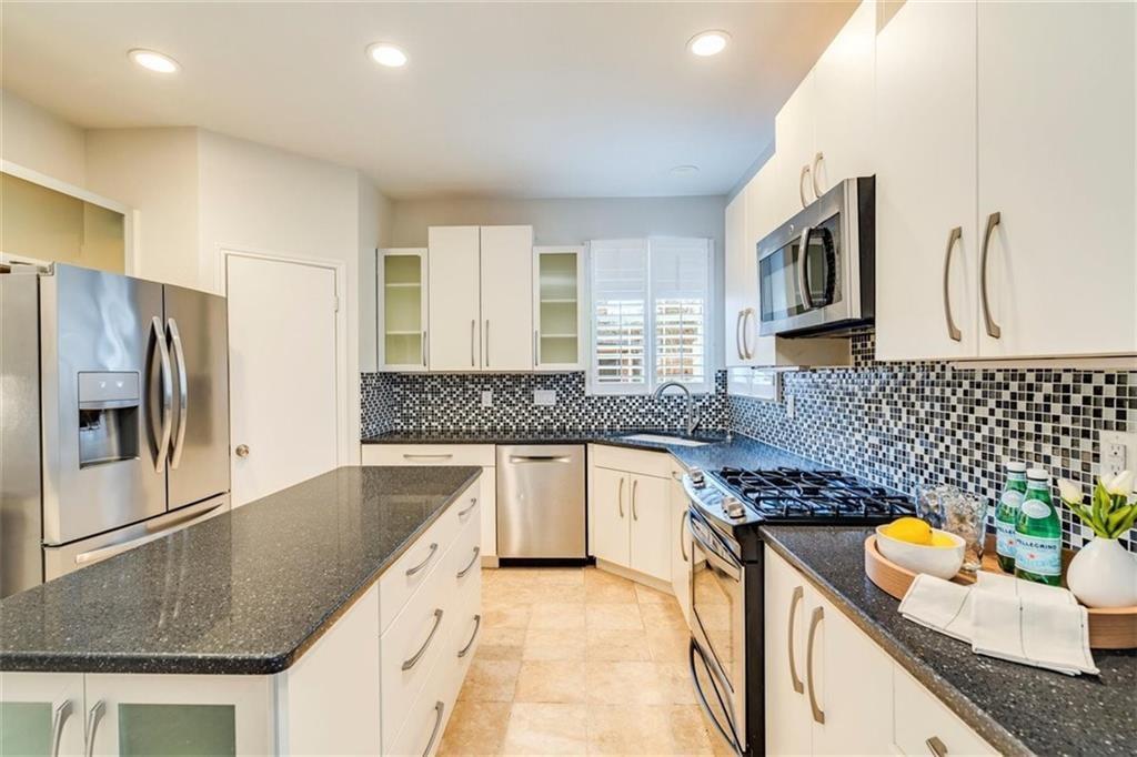 7800 Lonesome Dove Cv, Austin, TX 78729