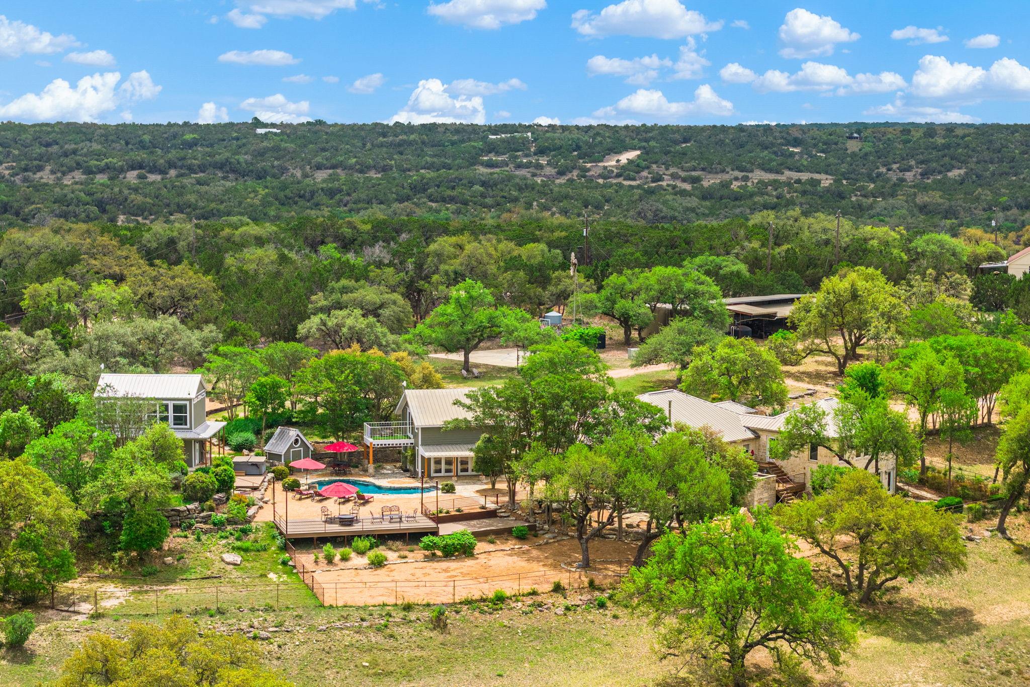 100 Rainbow's End, Wimberley, TX 78676