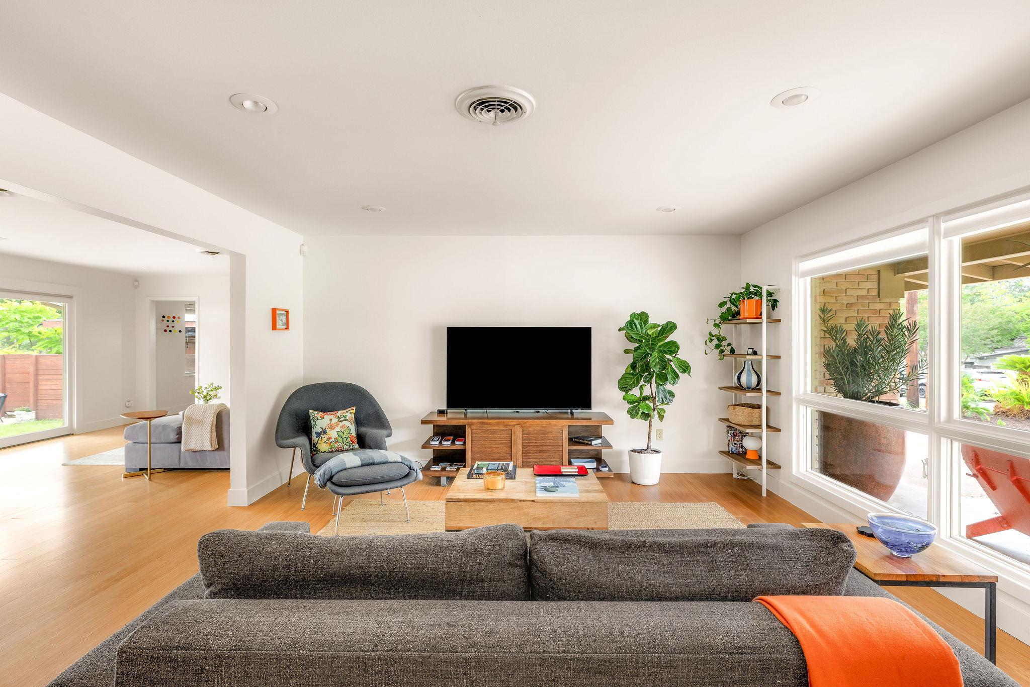 2003 Dexter St, Austin, TX 78704