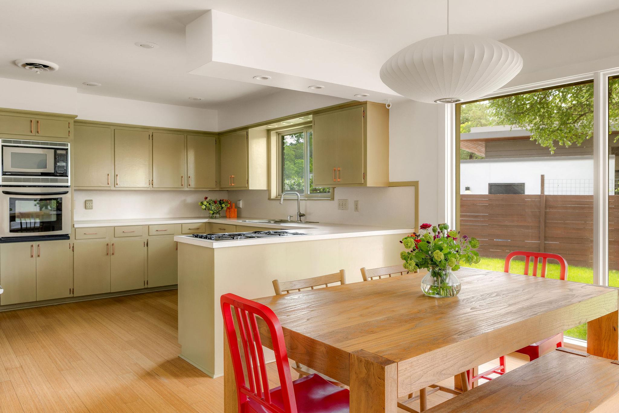 2003 Dexter St, Austin, TX 78704