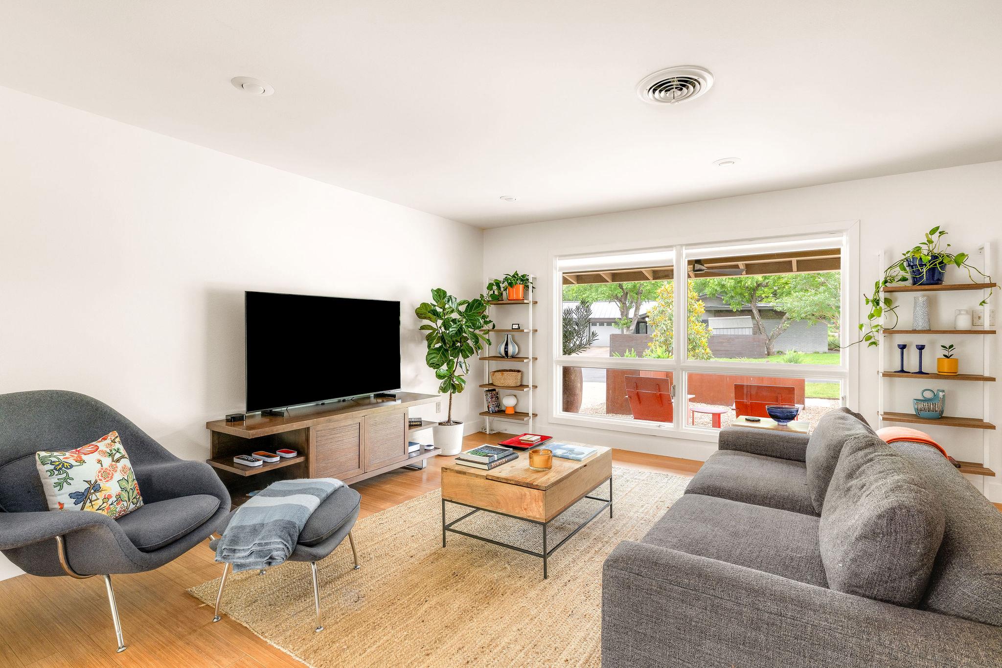2003 Dexter St, Austin, TX 78704