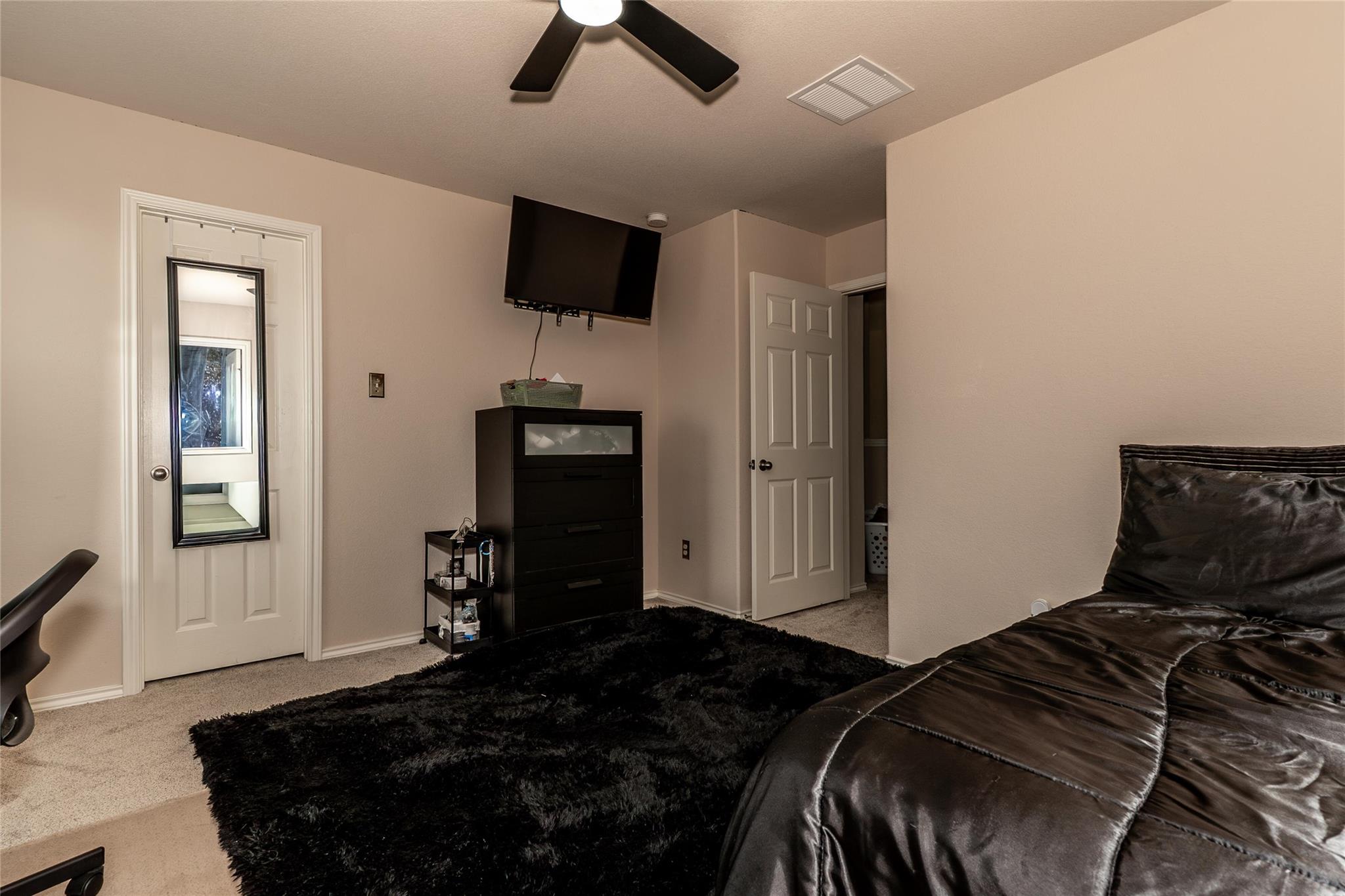 318 Hyltin St, Hutto, TX 78634