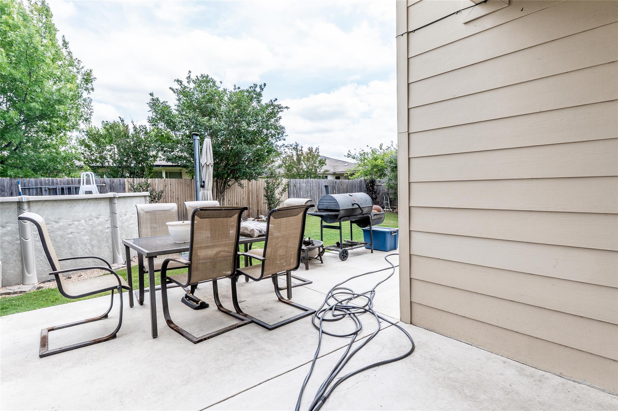 318 Hyltin St, Hutto, TX 78634