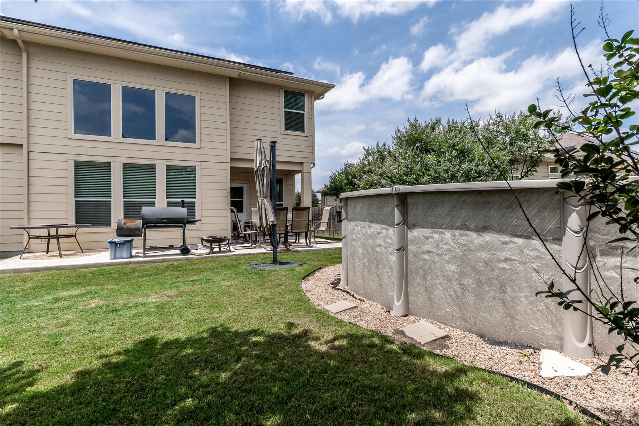 318 Hyltin St, Hutto, TX 78634