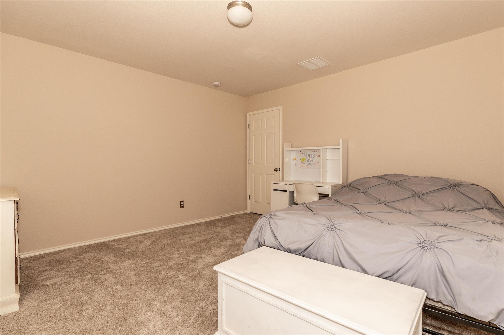 318 Hyltin St, Hutto, TX 78634