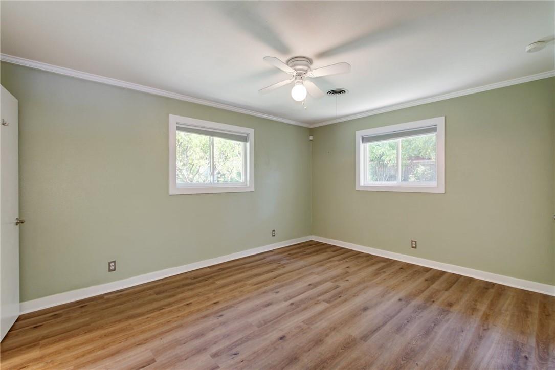 900 Aurora Cir, Austin, TX 78757