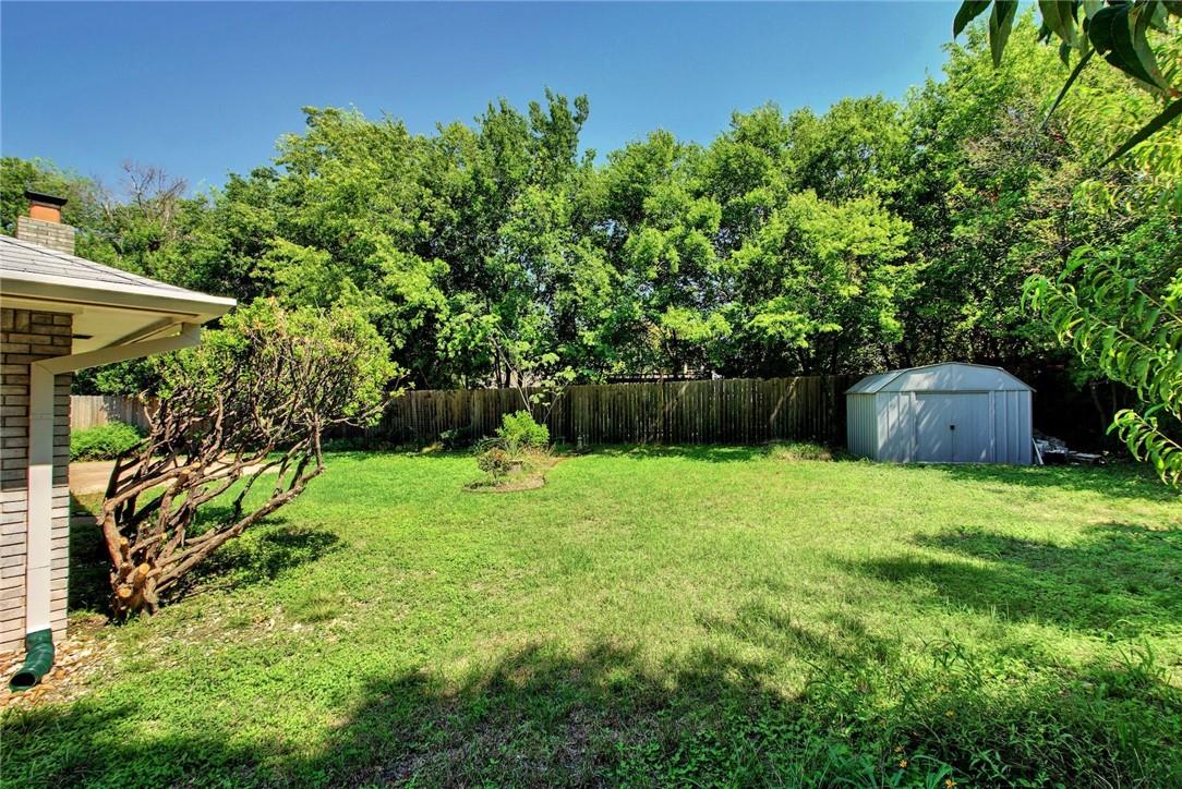 900 Aurora Cir, Austin, TX 78757