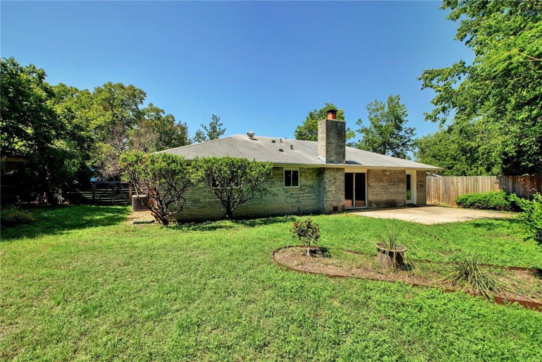 900 Aurora Cir, Austin, TX 78757