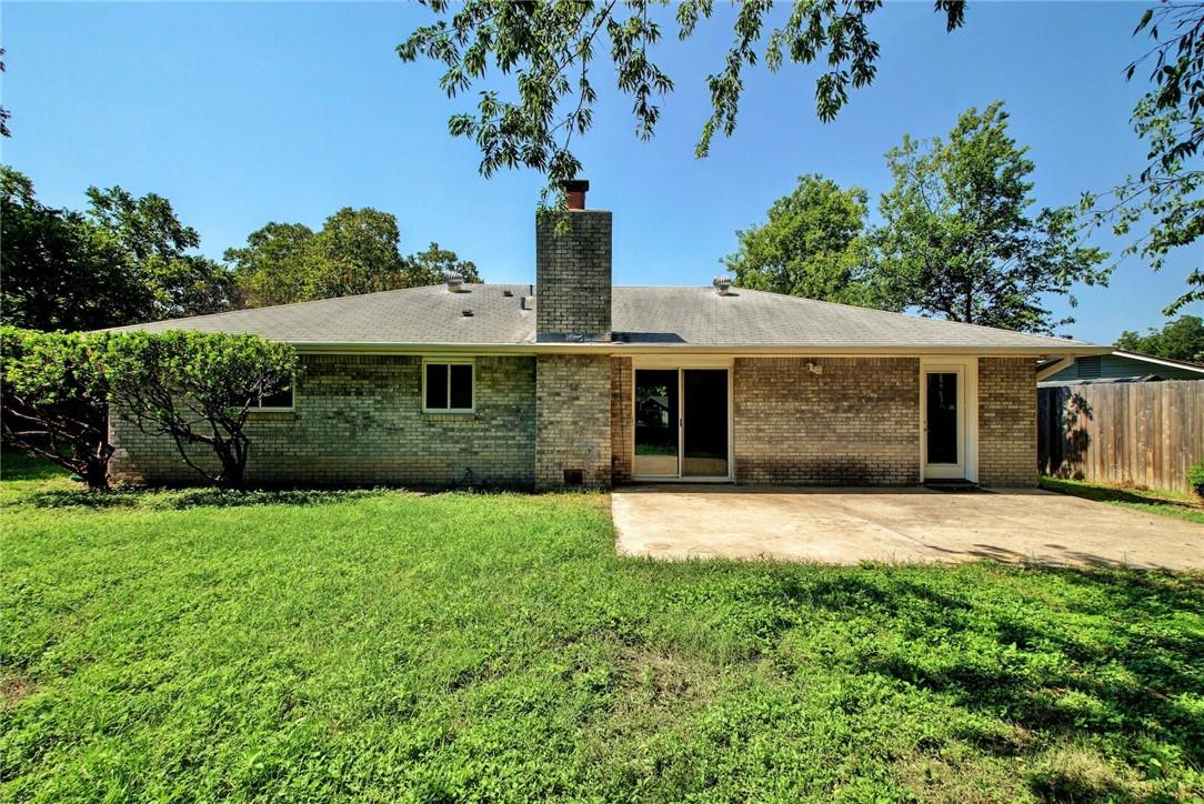 900 Aurora Cir, Austin, TX 78757