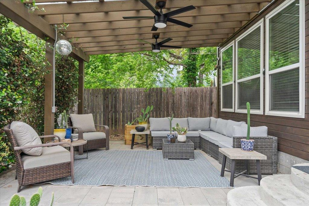 1800 WEBBERVILLE Rd # B, Austin, TX 78721