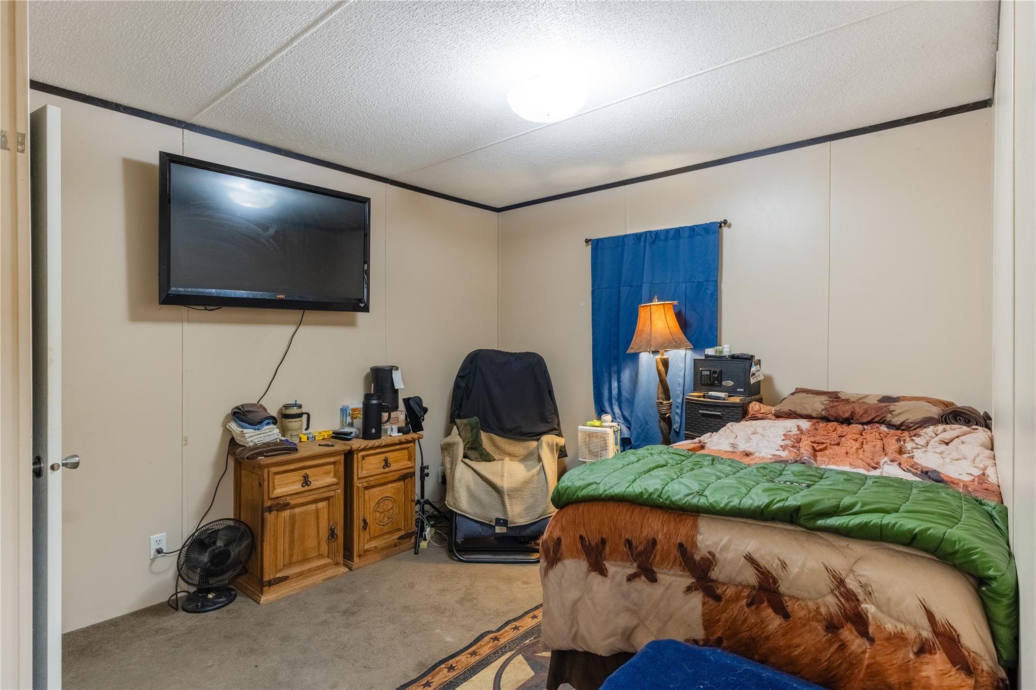224 Pine Valley Dr, Paige, TX 78659