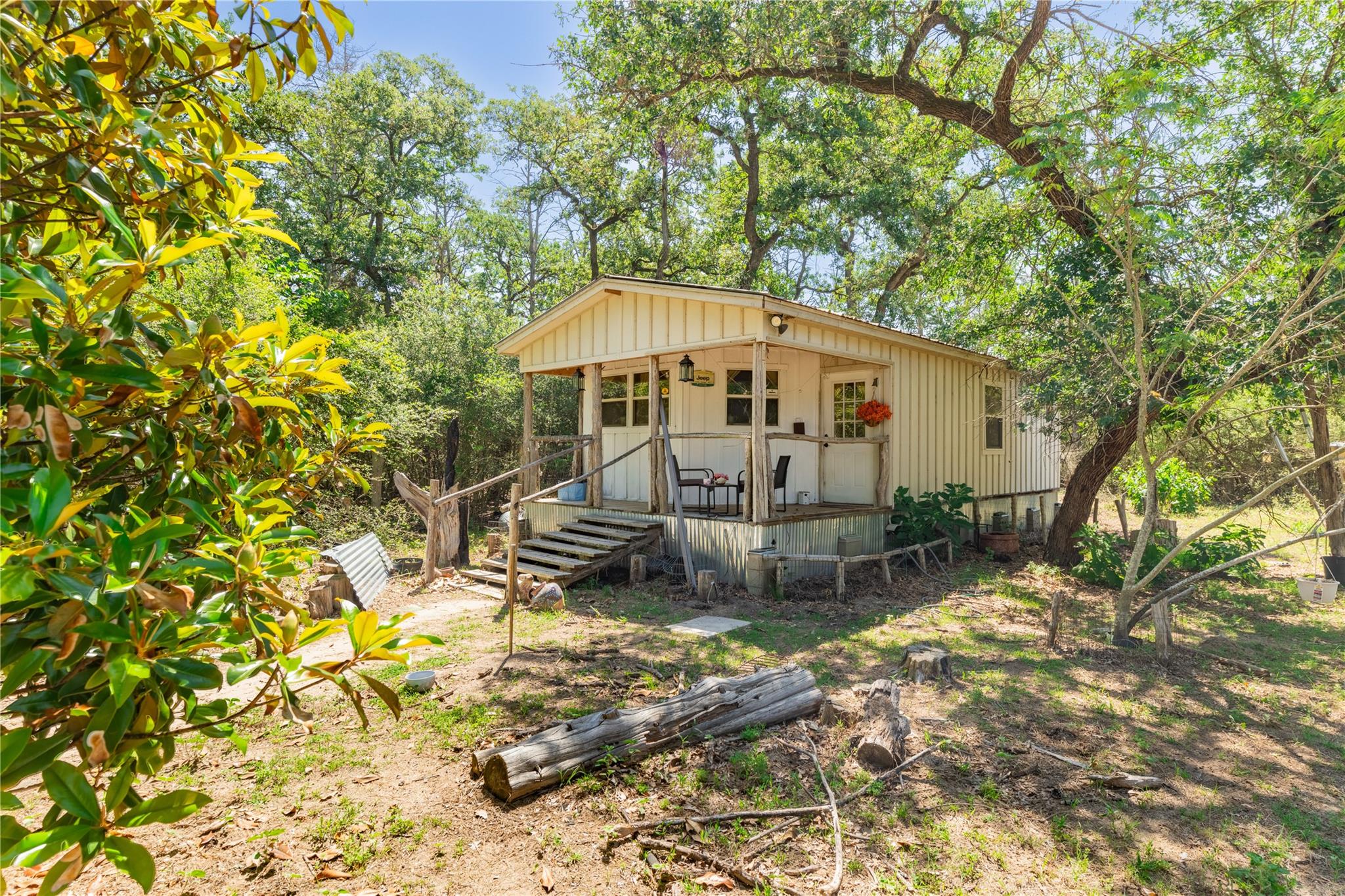 224 Pine Valley Dr, Paige, TX 78659