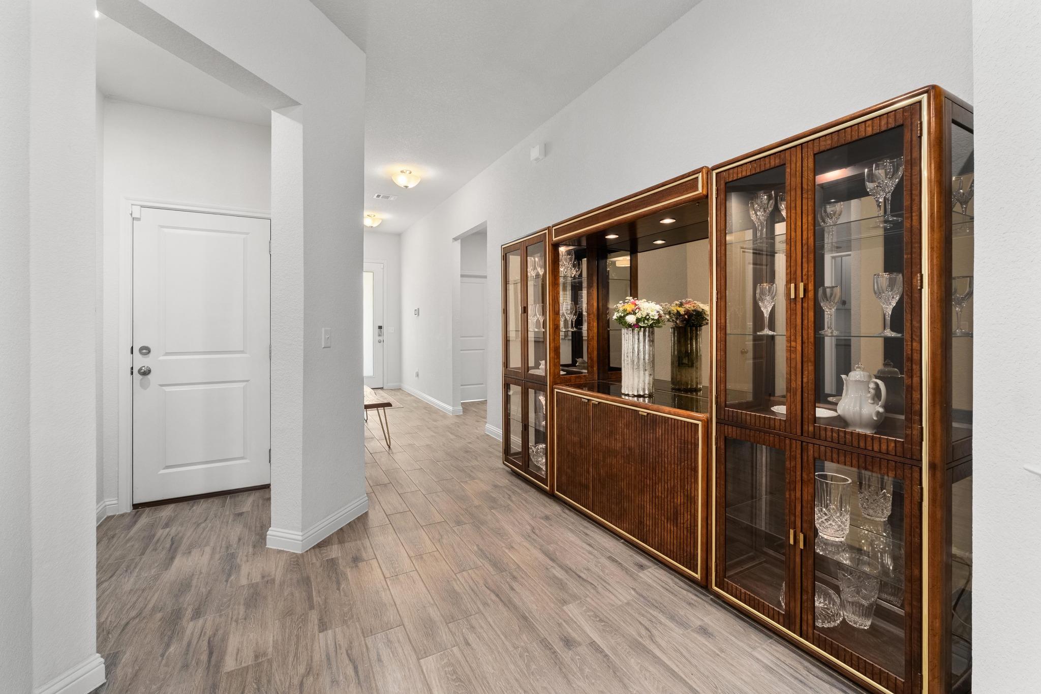8206 Greyhawk Cv, Austin, TX 78744