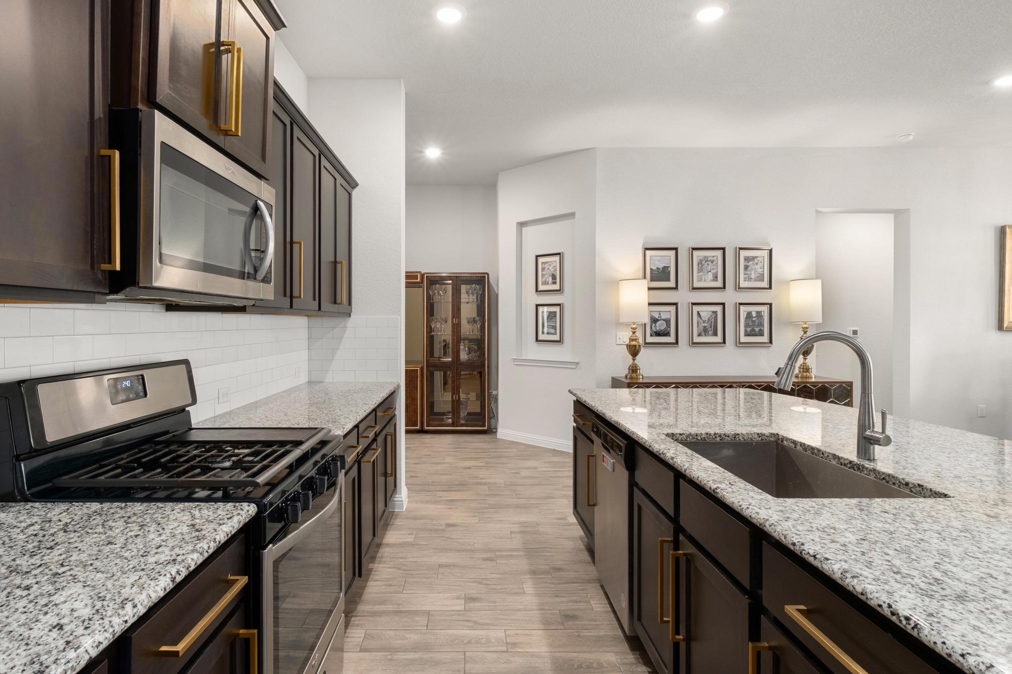 8206 Greyhawk Cv, Austin, TX 78744