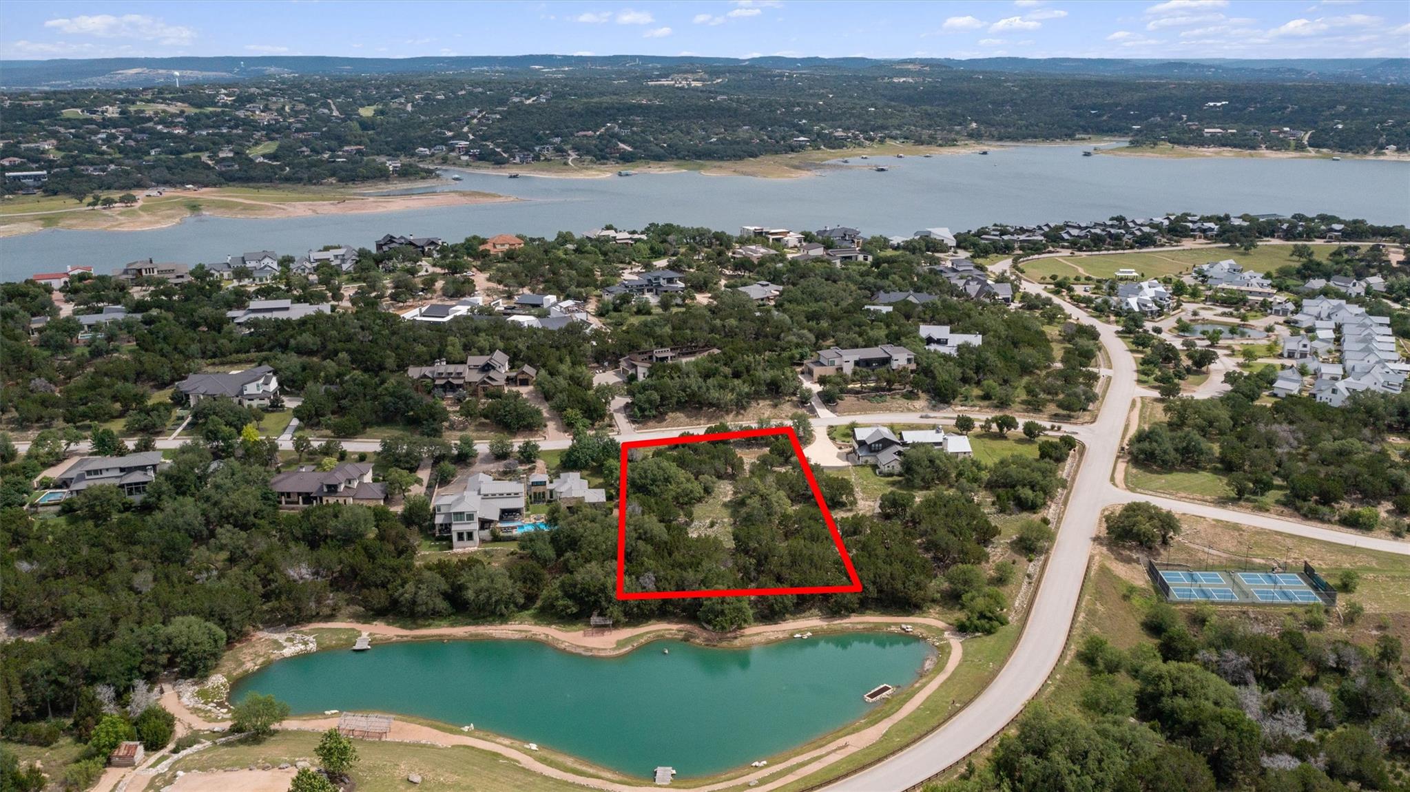 1716 Knights Chance Ln, Spicewood, TX 78669