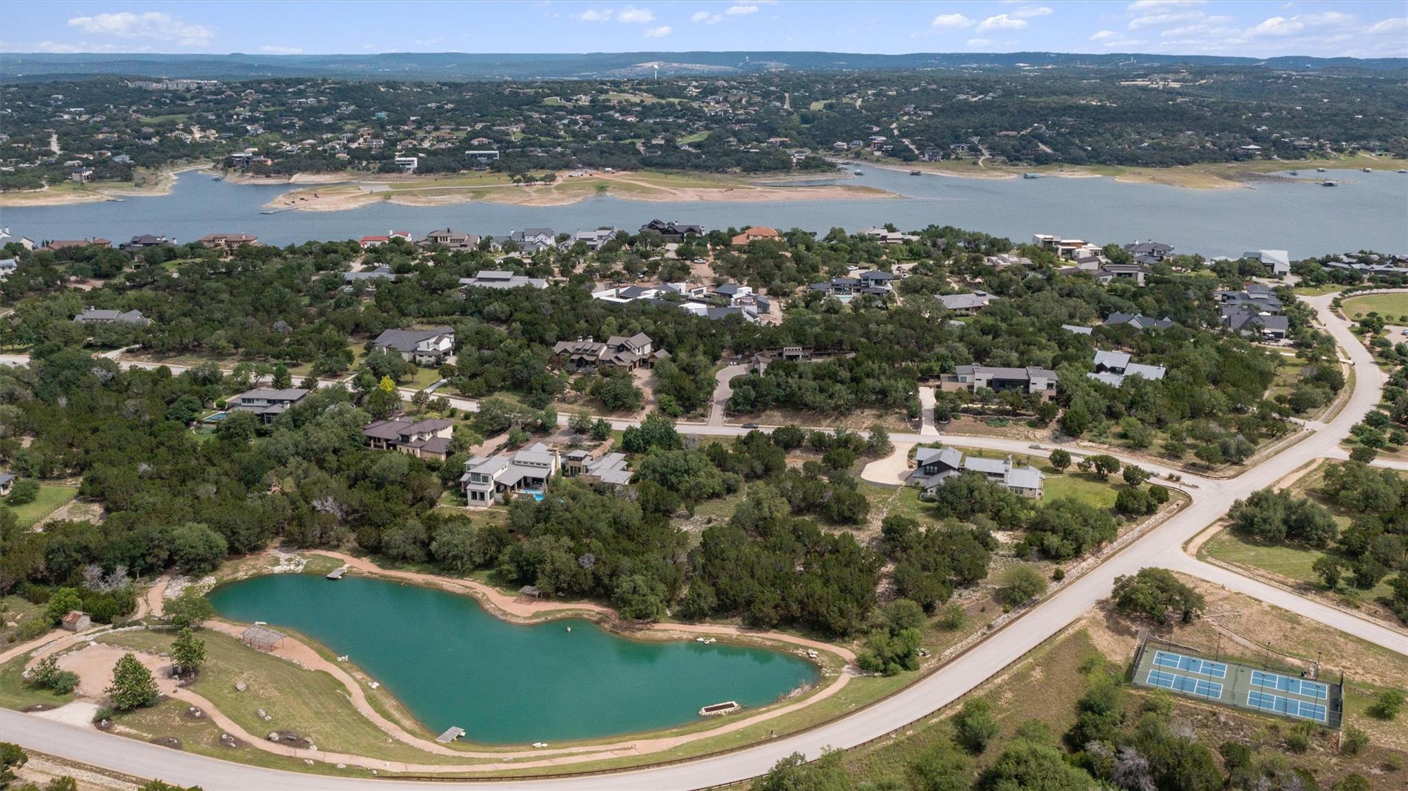 1716 Knights Chance Ln, Spicewood, TX 78669