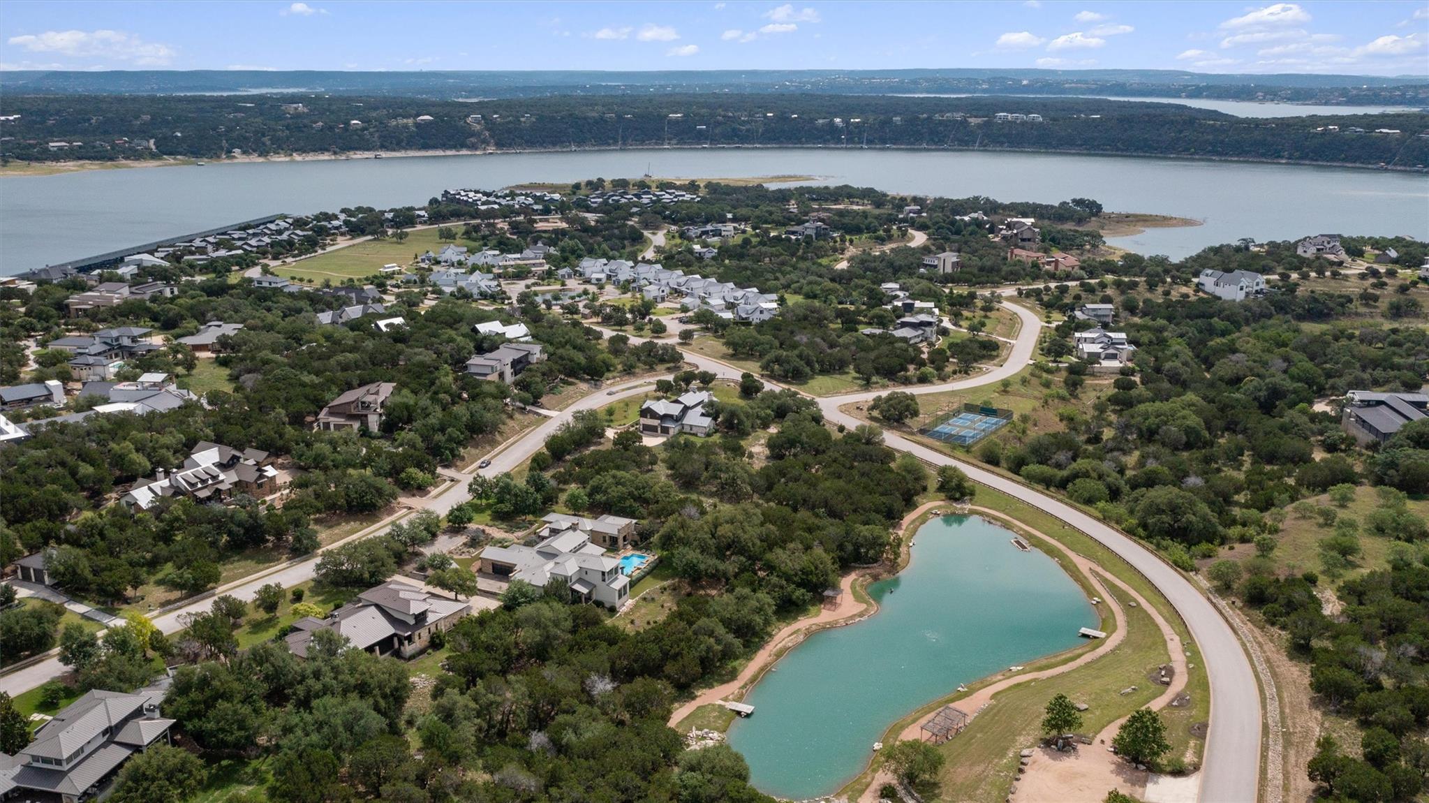 1716 Knights Chance Ln, Spicewood, TX 78669