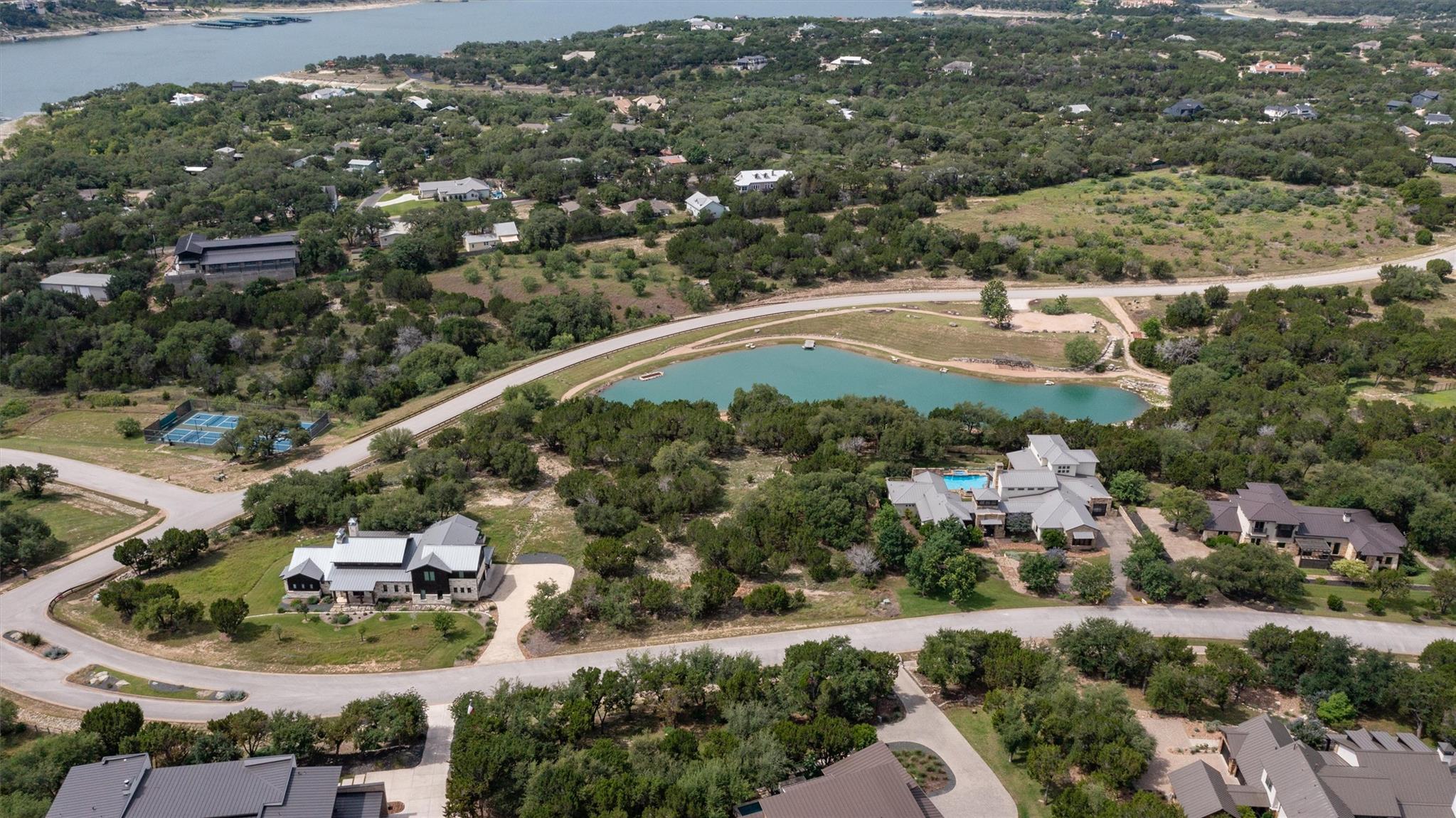 1716 Knights Chance Ln, Spicewood, TX 78669