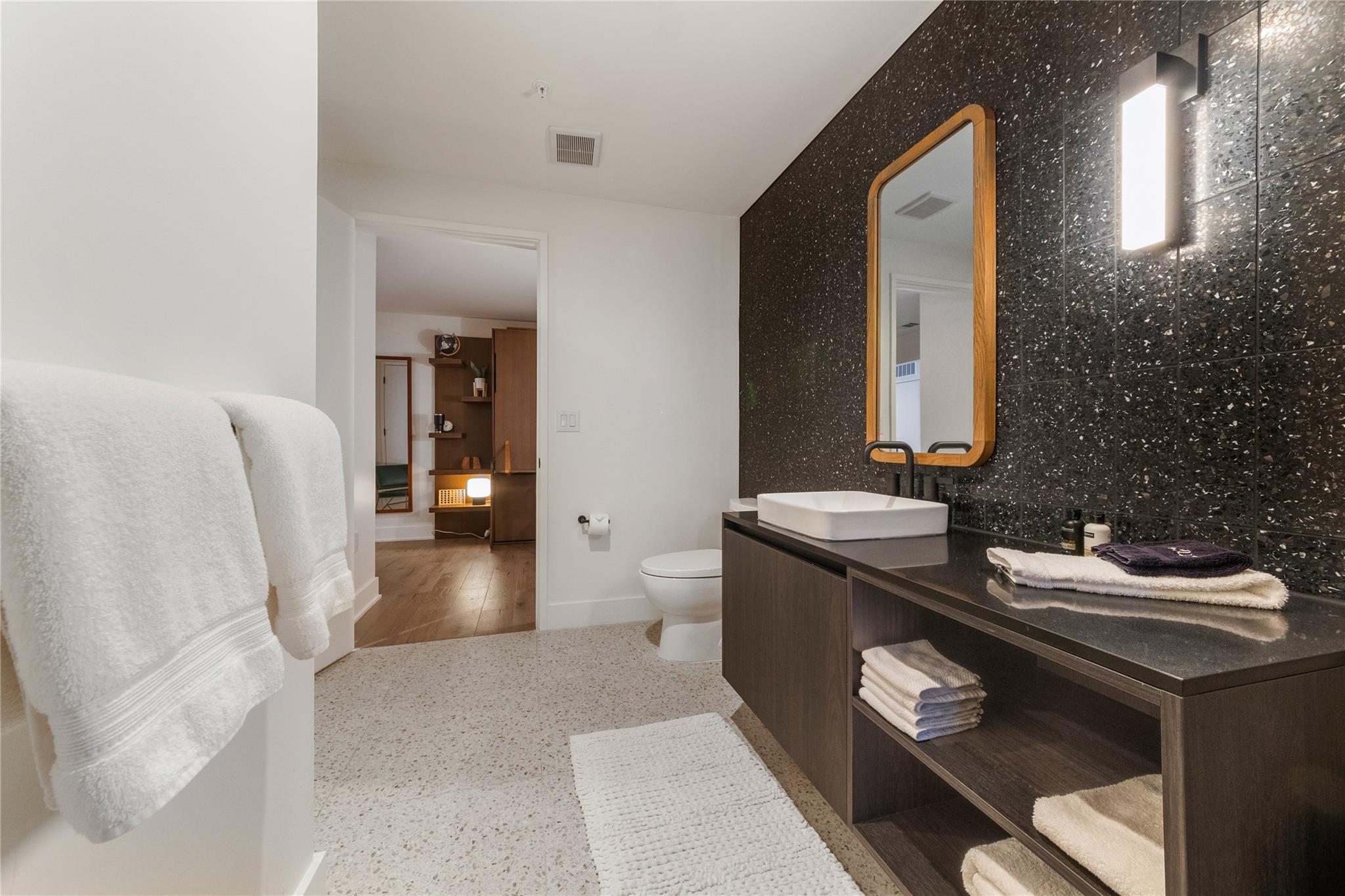 48 East Ave # 2211, Austin, TX 78701