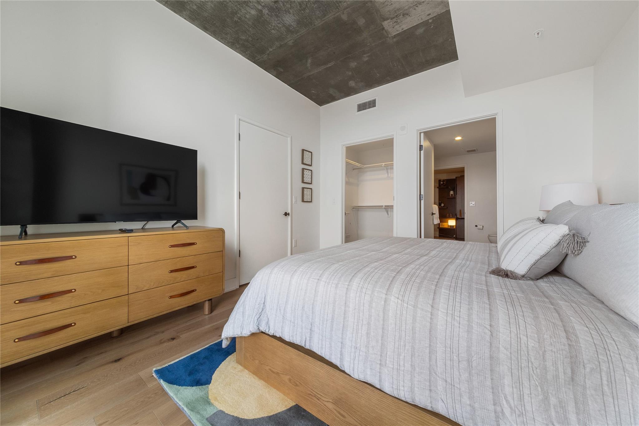 48 East Ave # 2211, Austin, TX 78701