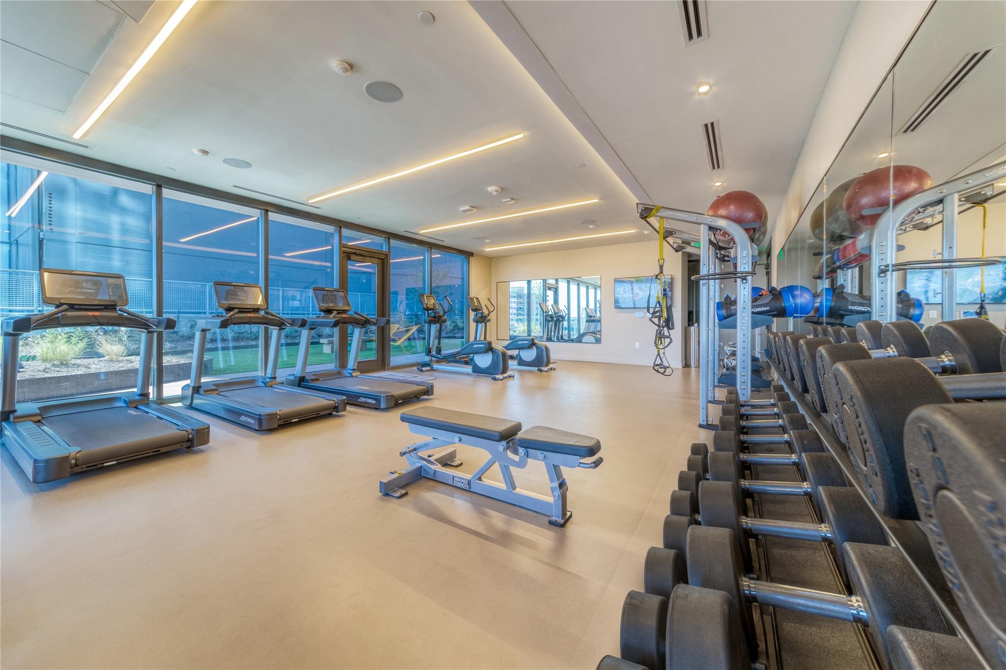 48 East Ave # 2211, Austin, TX 78701