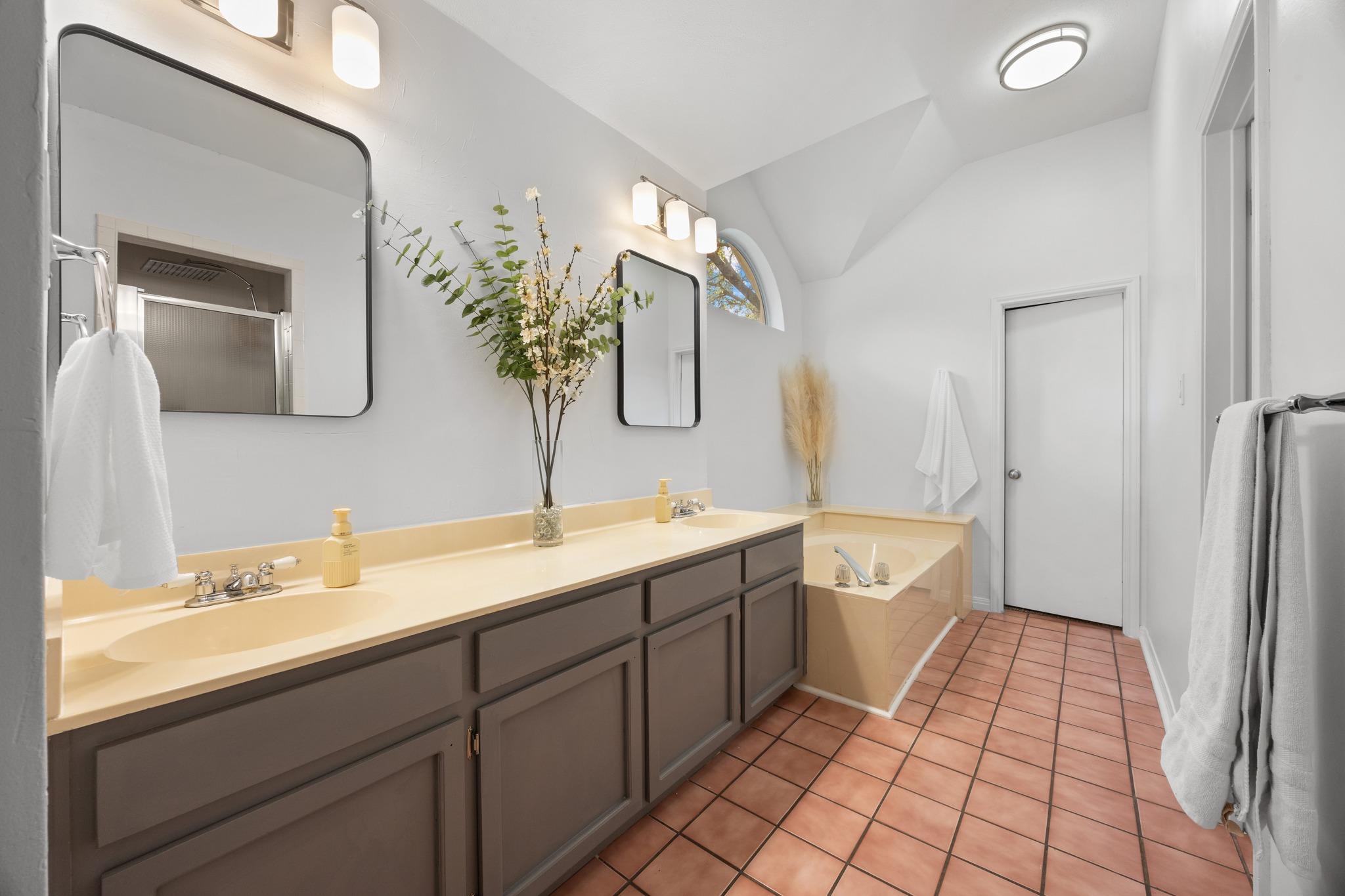 3607 Latimer Dr, Austin, TX 78732