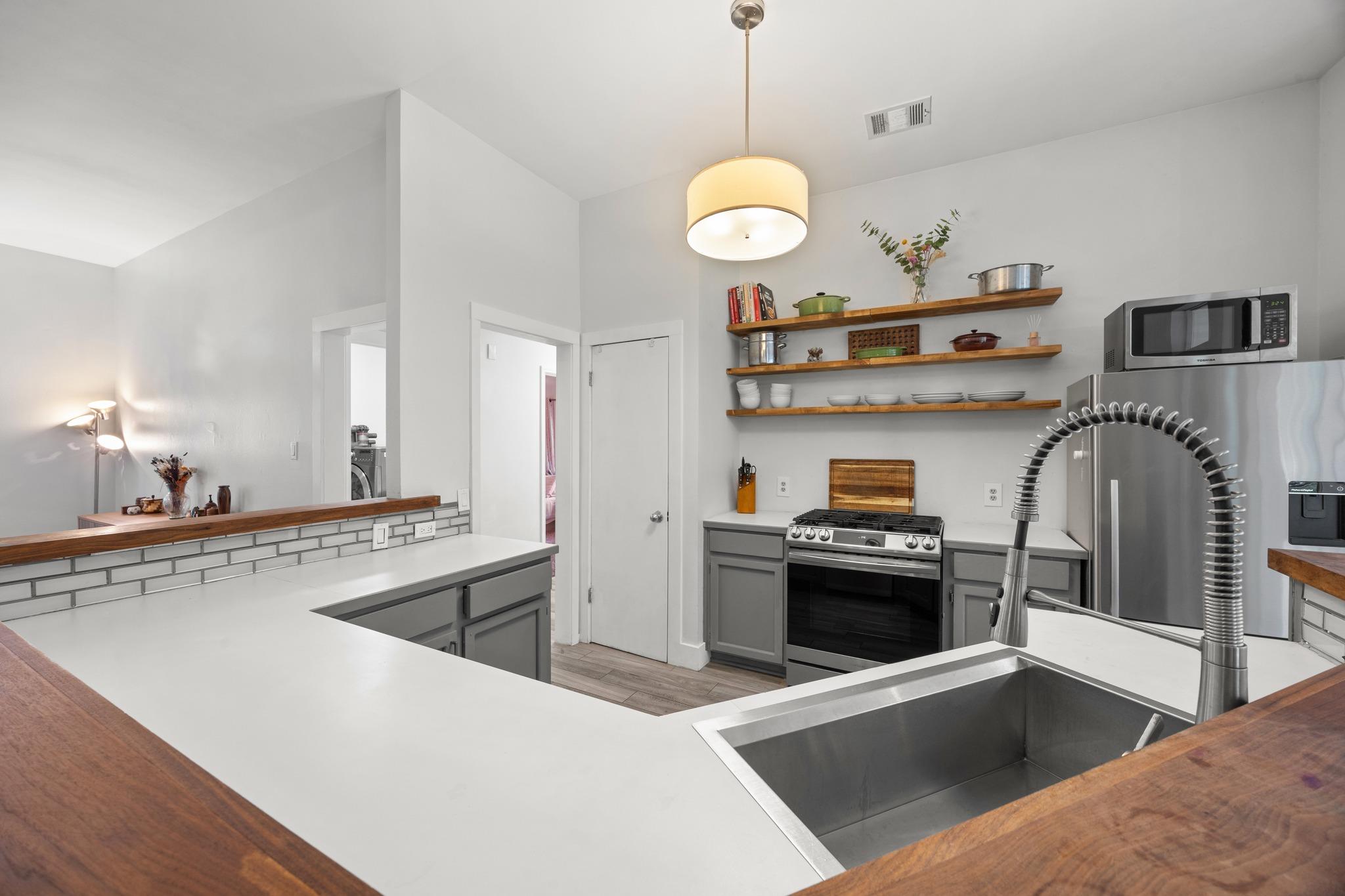 3607 Latimer Dr, Austin, TX 78732