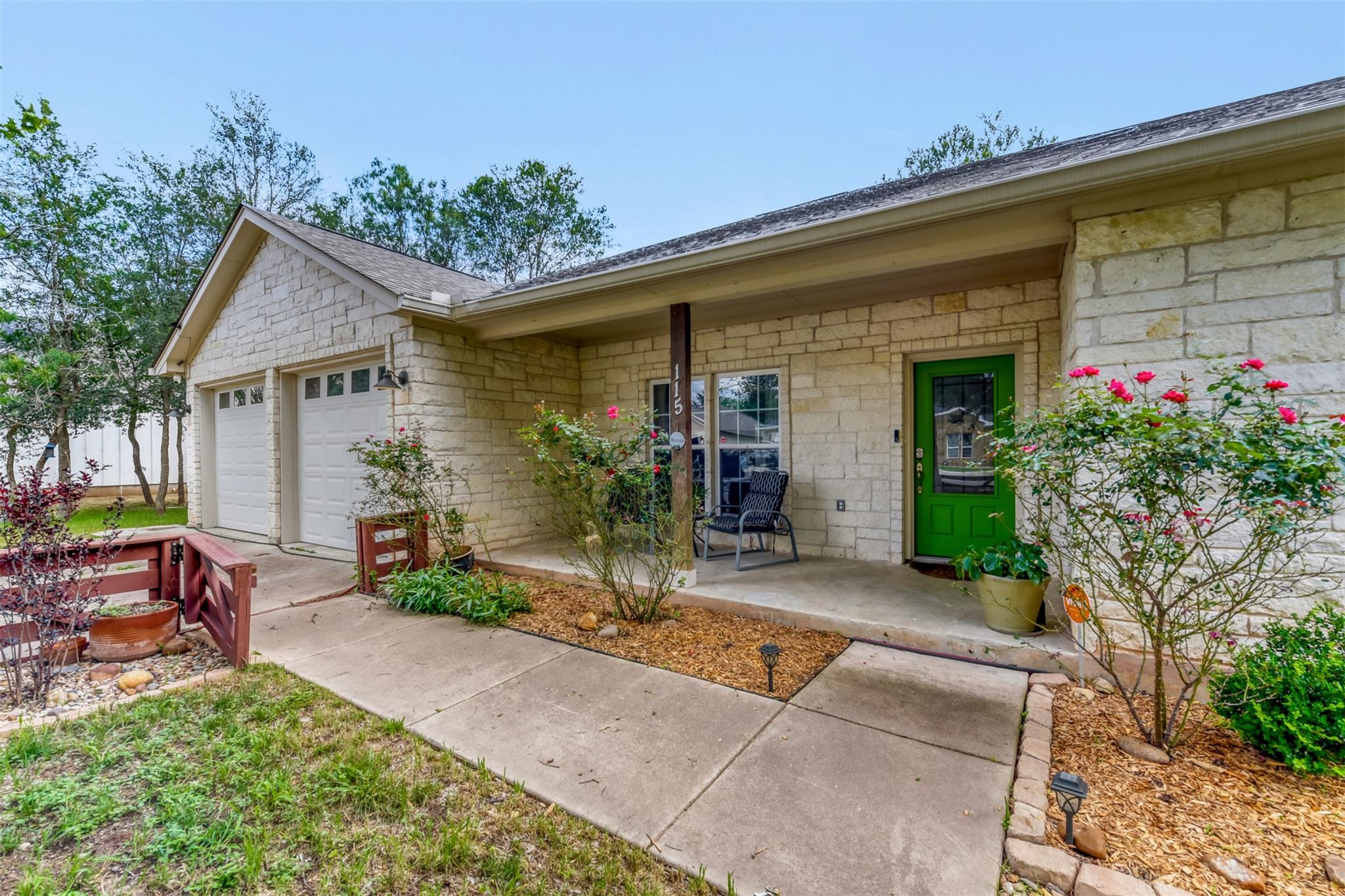 115 Mokulua Ln, Bastrop, TX 78602