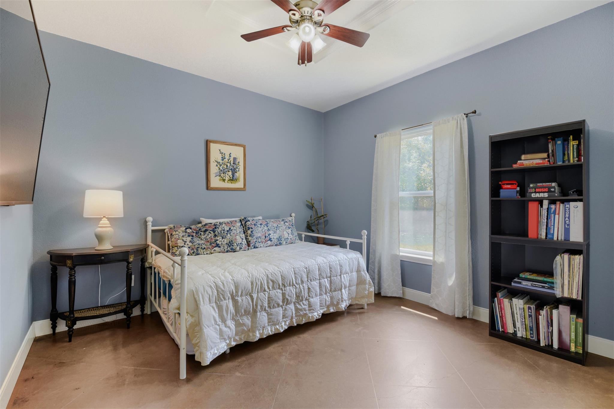 115 Mokulua Ln, Bastrop, TX 78602