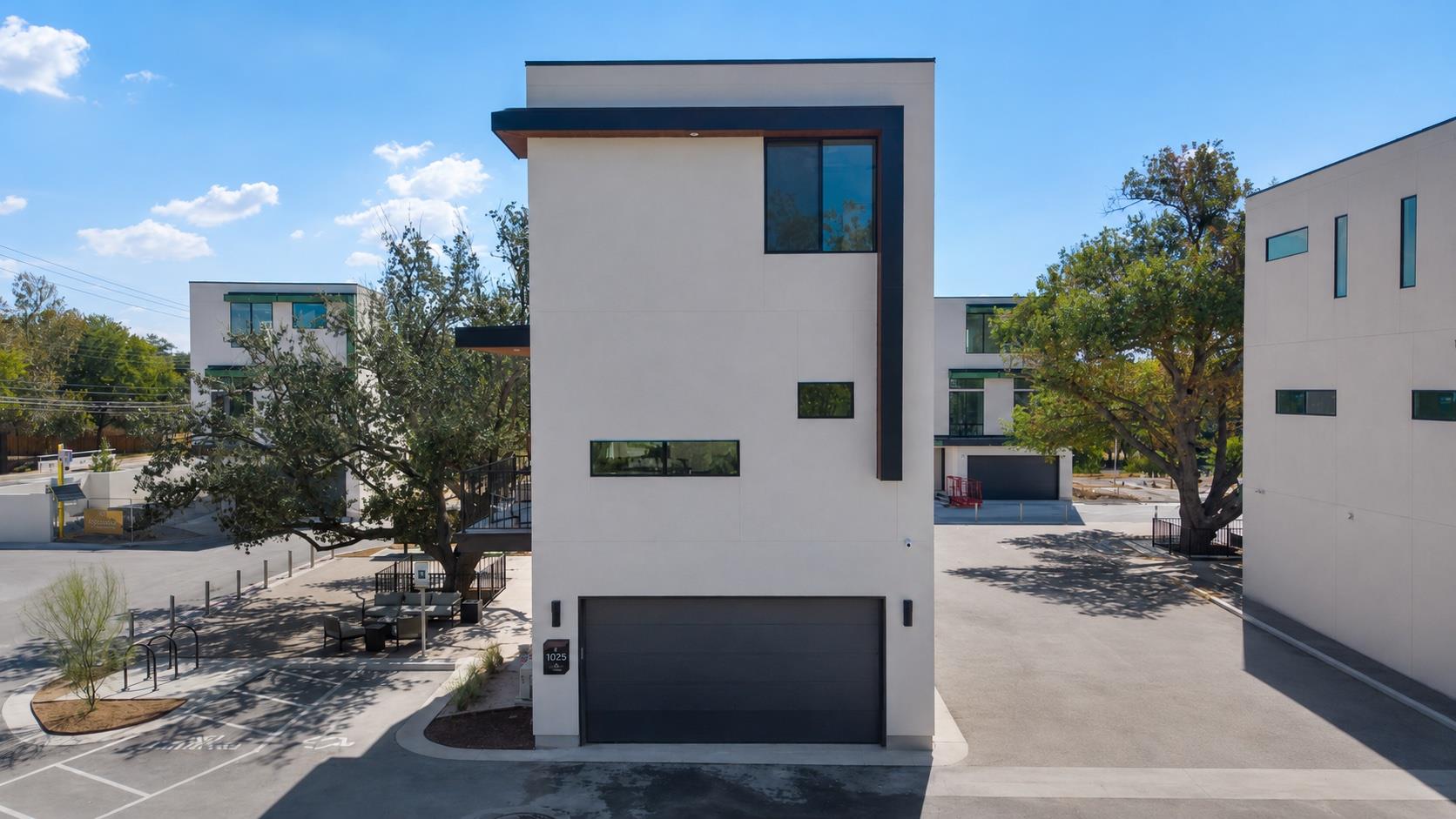 10821 Desert Trl # 1020, Austin, TX 78758