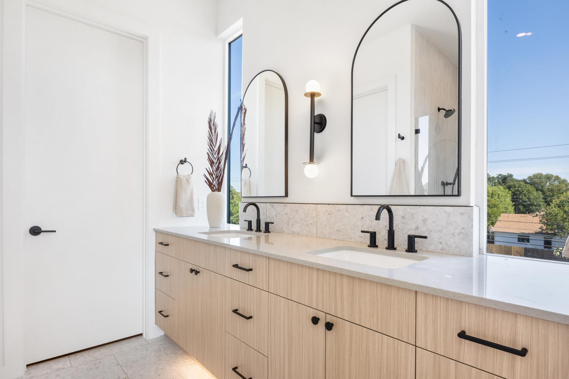 10821 Desert Trl # 1020, Austin, TX 78758