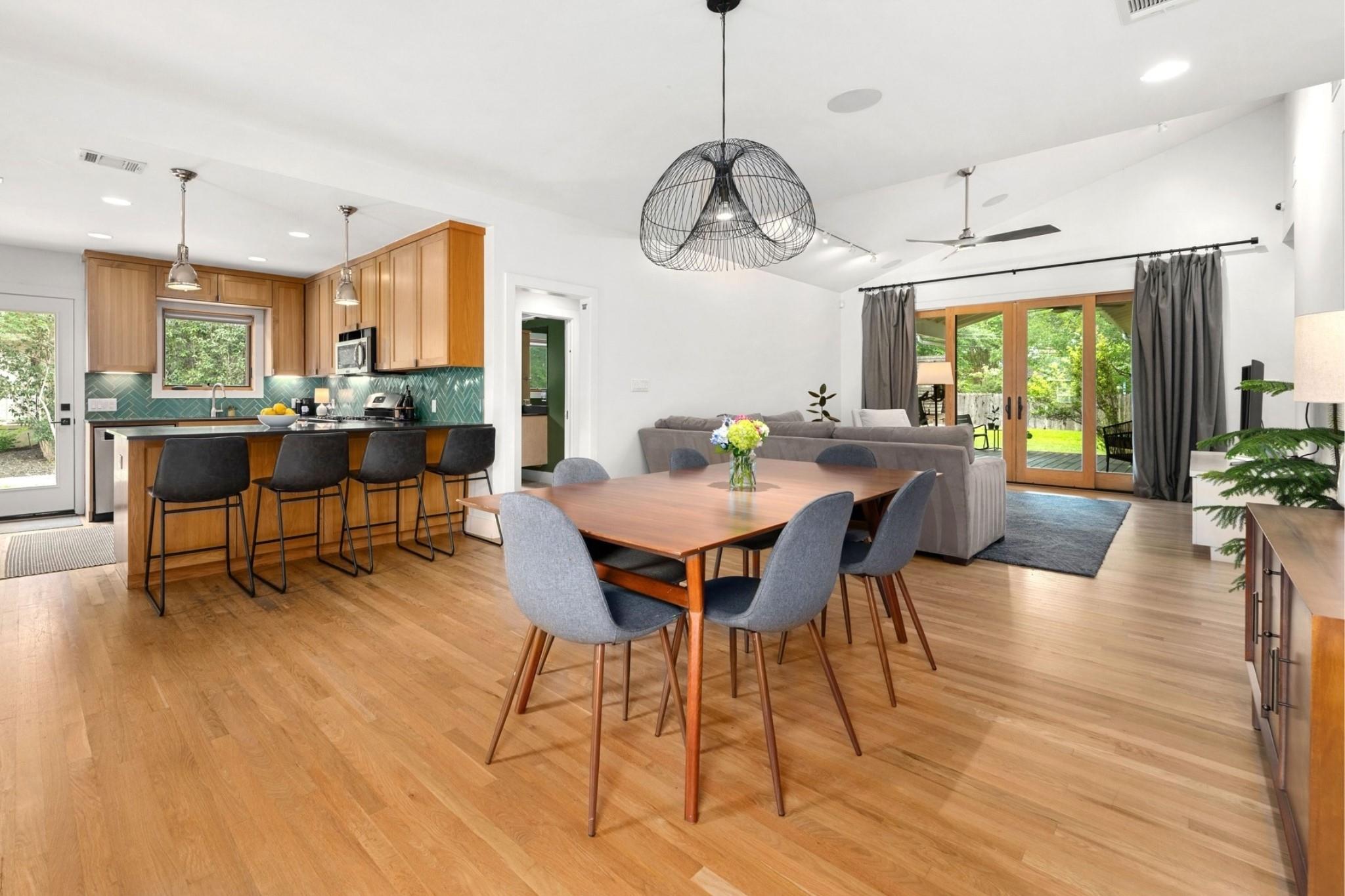 4909 Woodview Ave, Austin, TX 78756