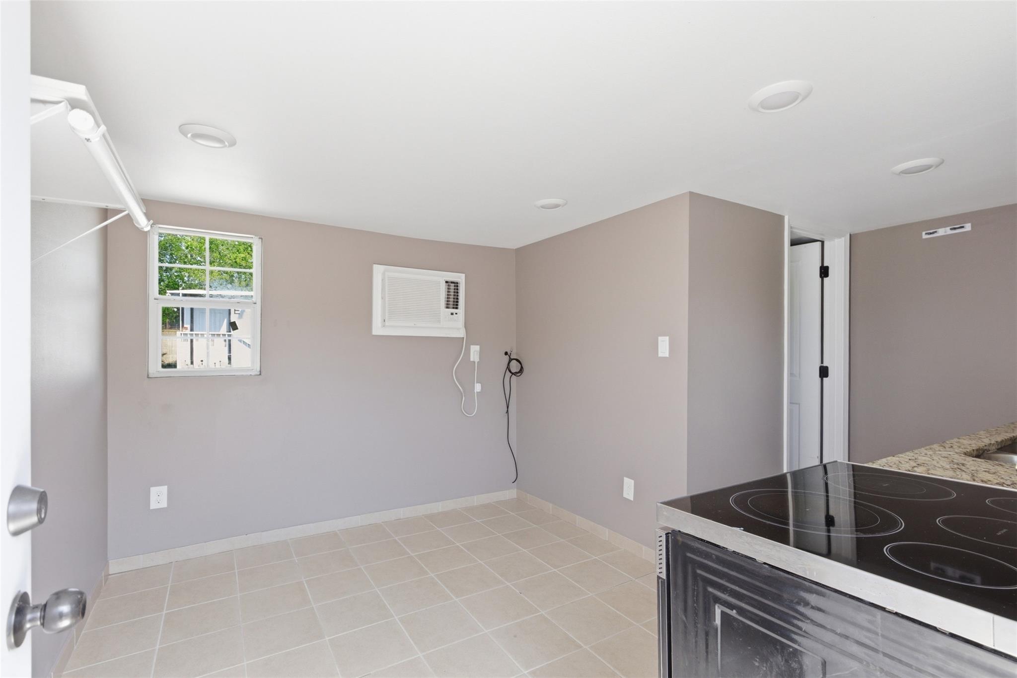 2540 FM 20, Red Rock, TX 78662