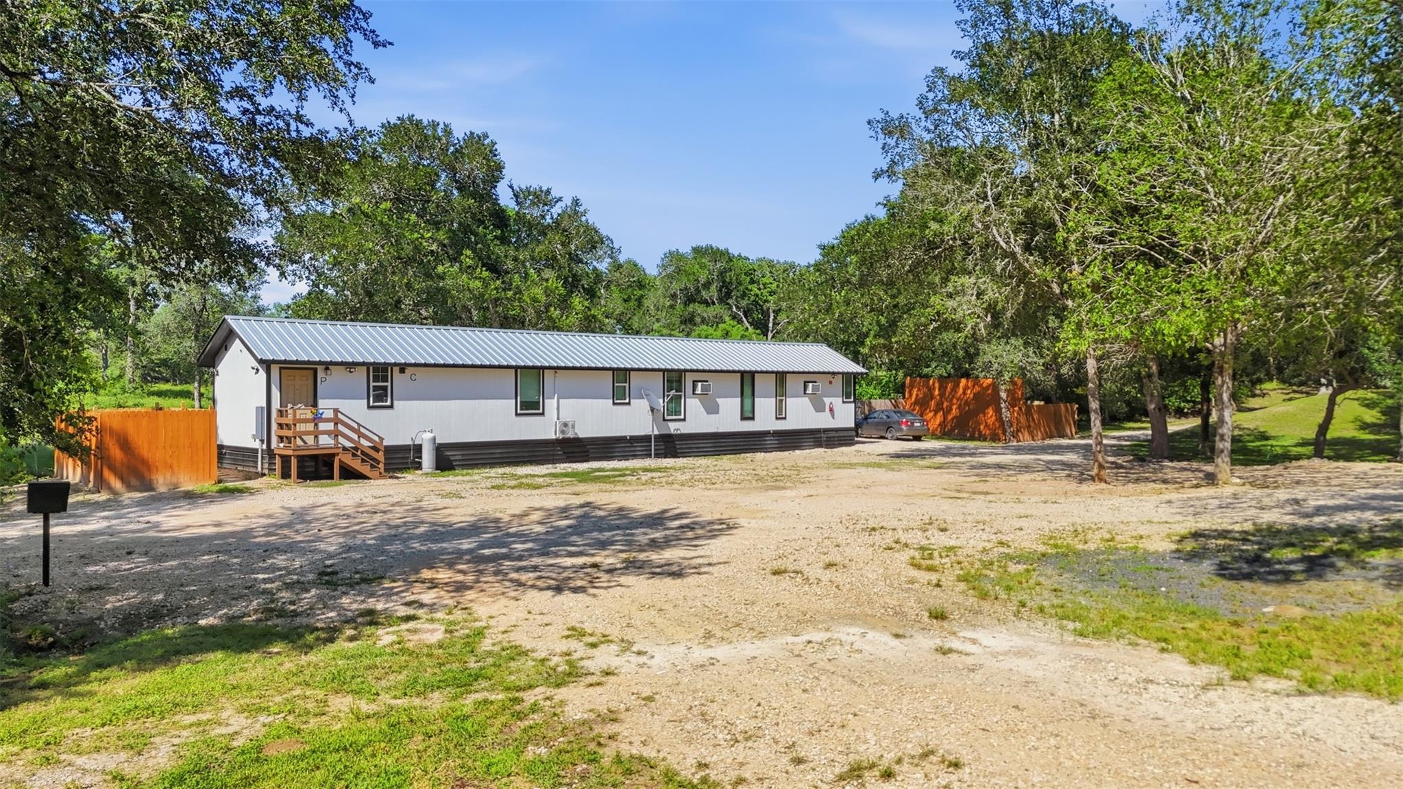 2540 FM 20, Red Rock, TX 78662