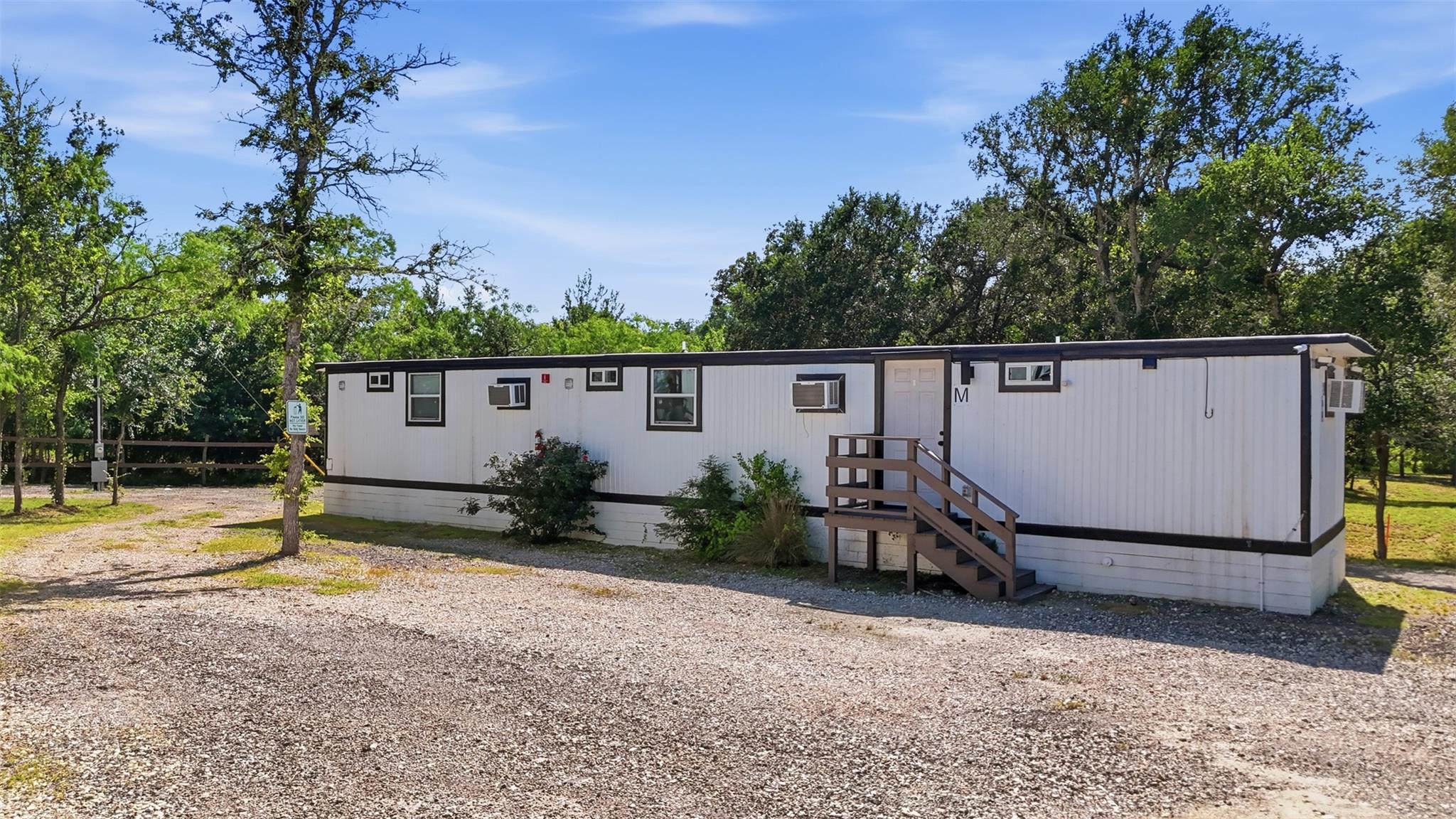 2540 FM 20, Red Rock, TX 78662