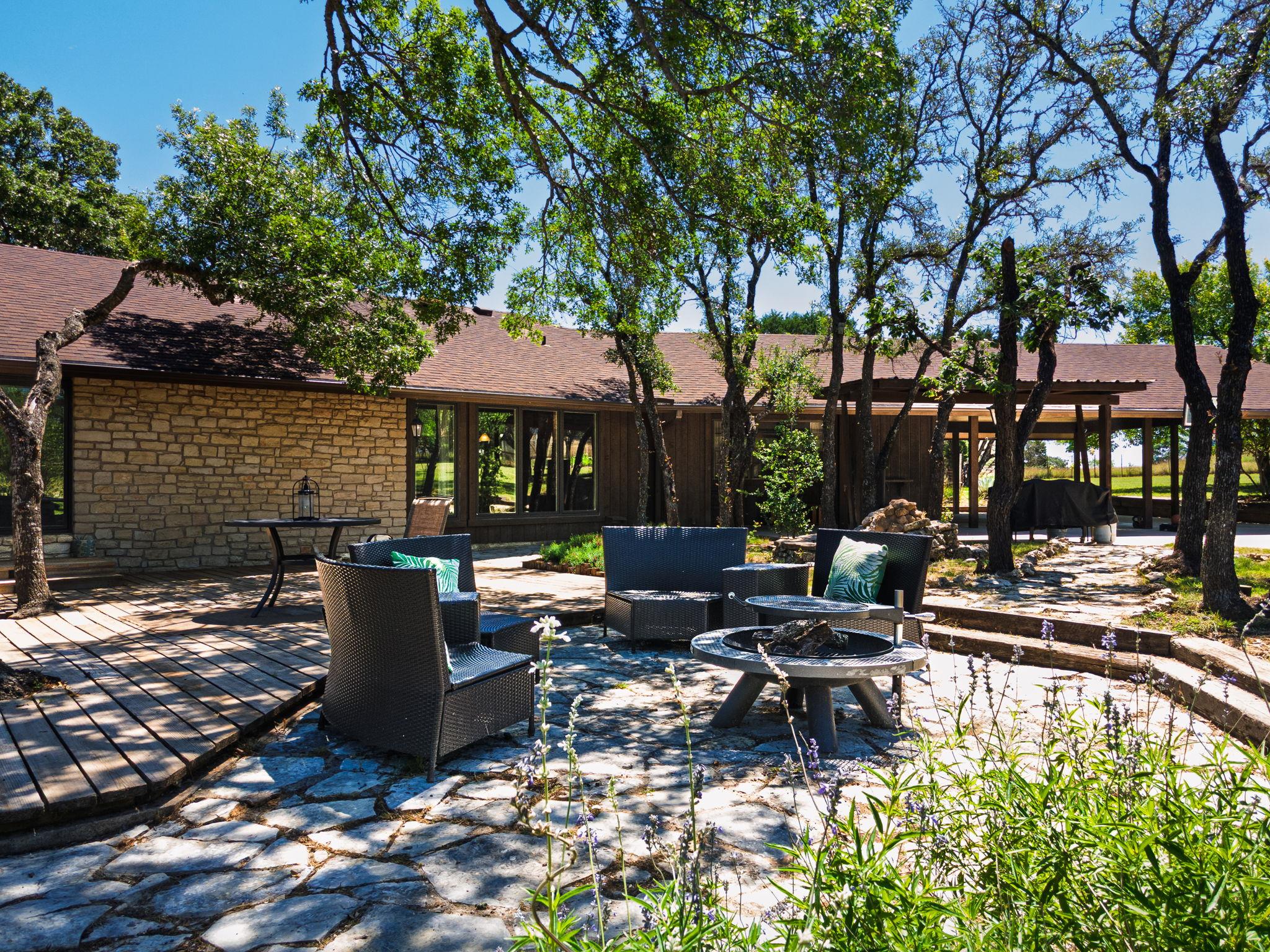 20 Sheppard Ln, Lampasas, TX 76550