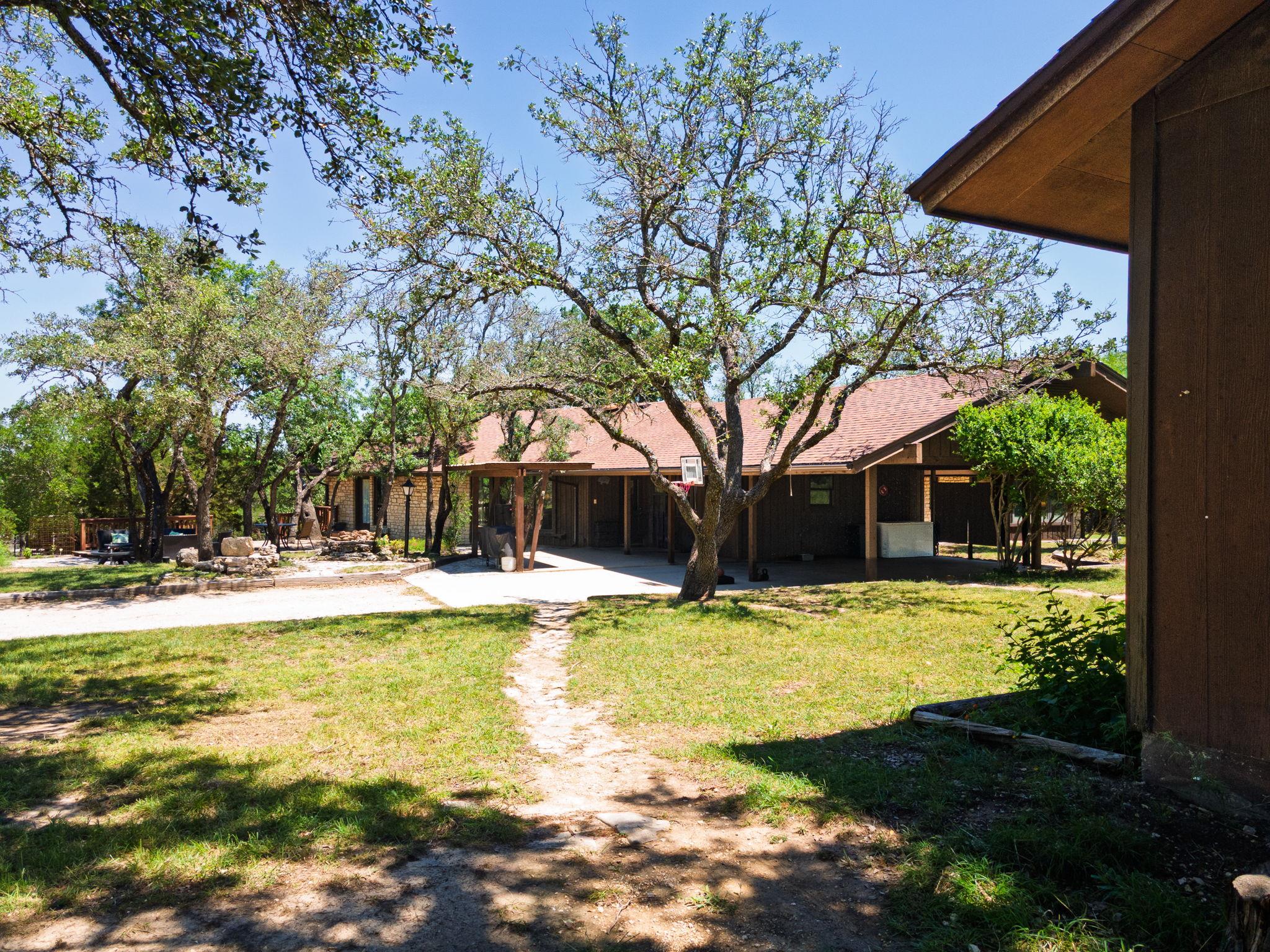 20 Sheppard Ln, Lampasas, TX 76550