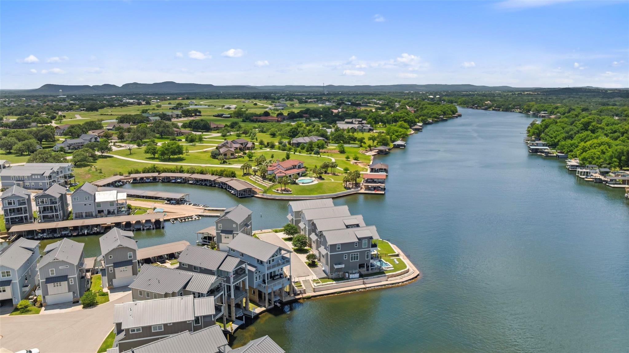412 Island Cir, Kingsland, TX 78639