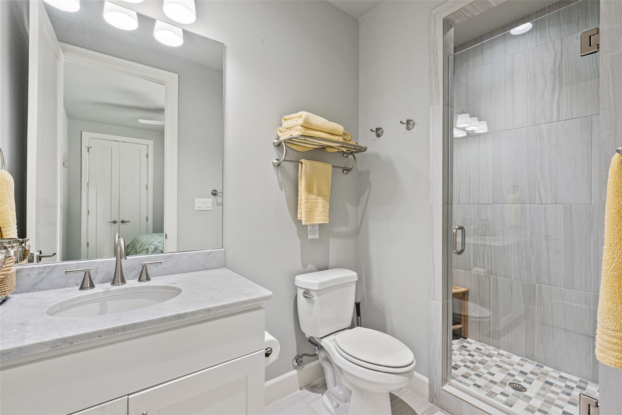 412 Island Cir, Kingsland, TX 78639