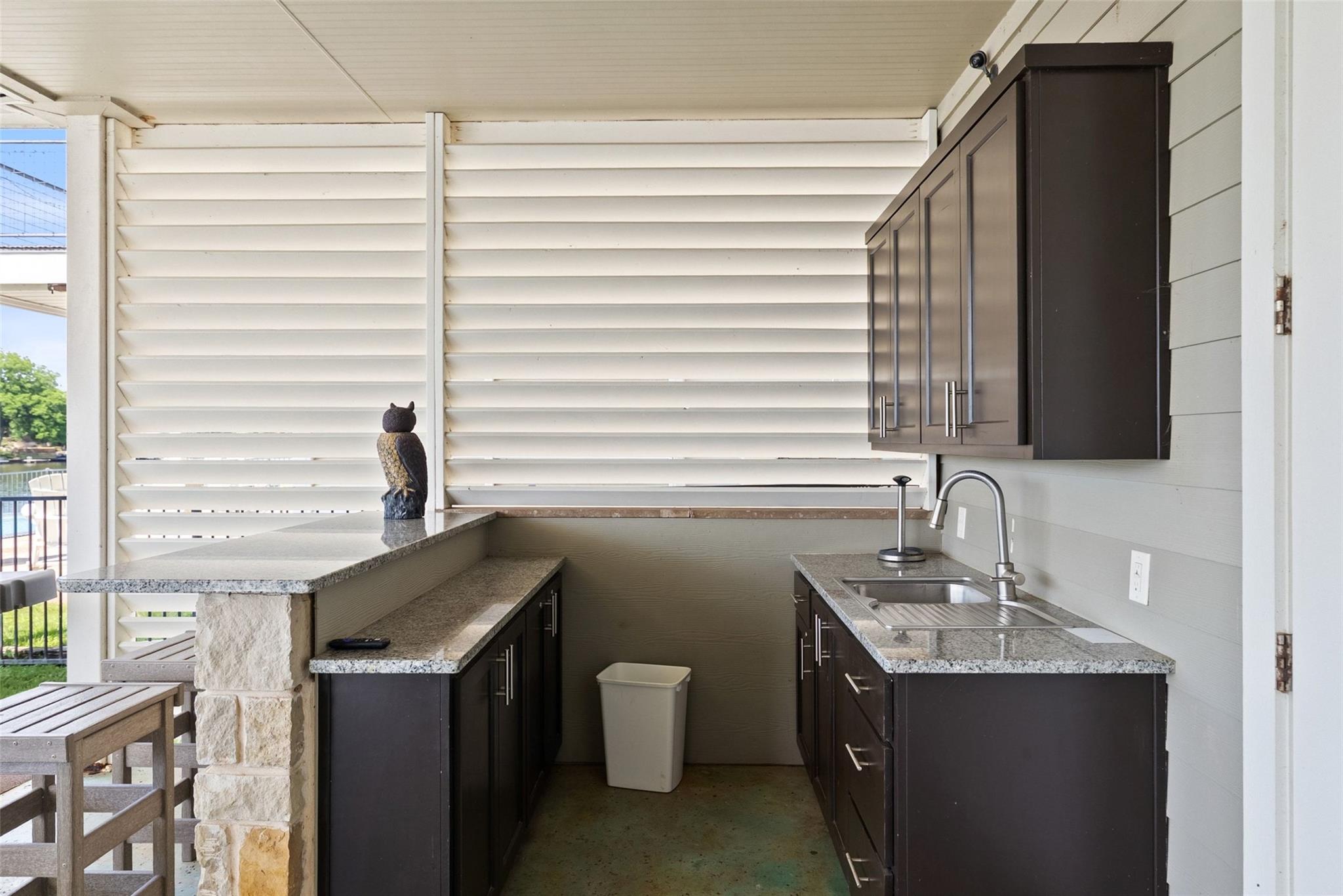 412 Island Cir, Kingsland, TX 78639