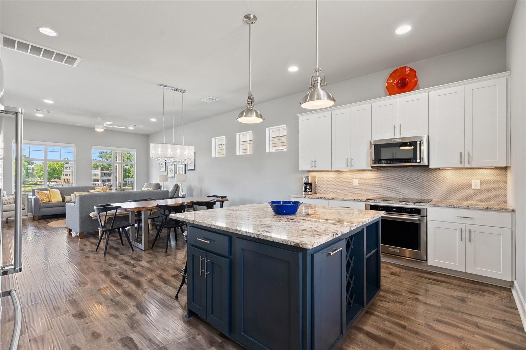 412 Island Cir, Kingsland, TX 78639