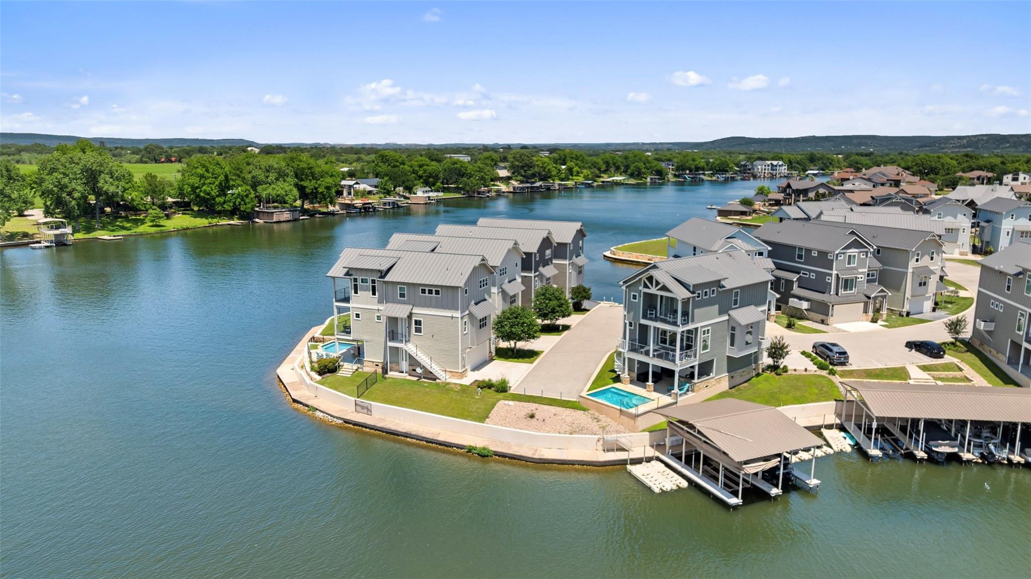 412 Island Cir, Kingsland, TX 78639