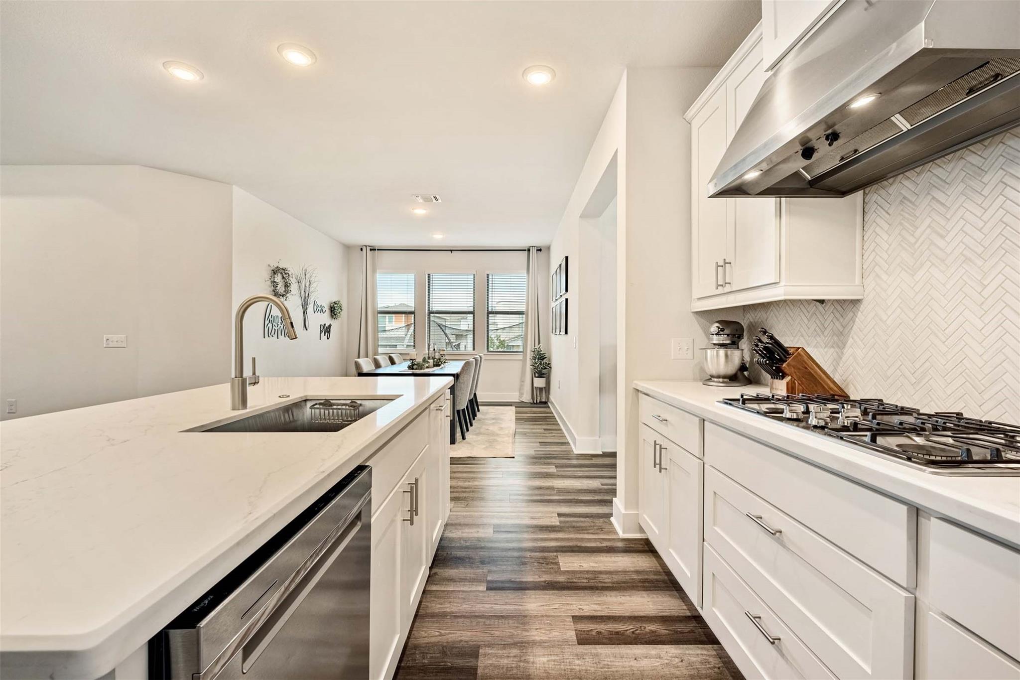 7600 Hillock Ter, Austin, TX 78744