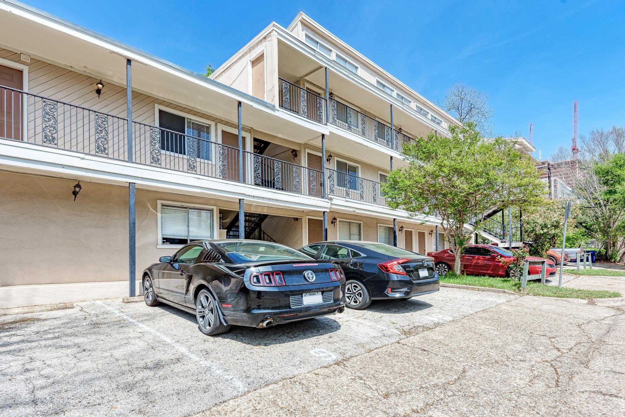 1010 W 23rd St # 5, Austin, TX 78705