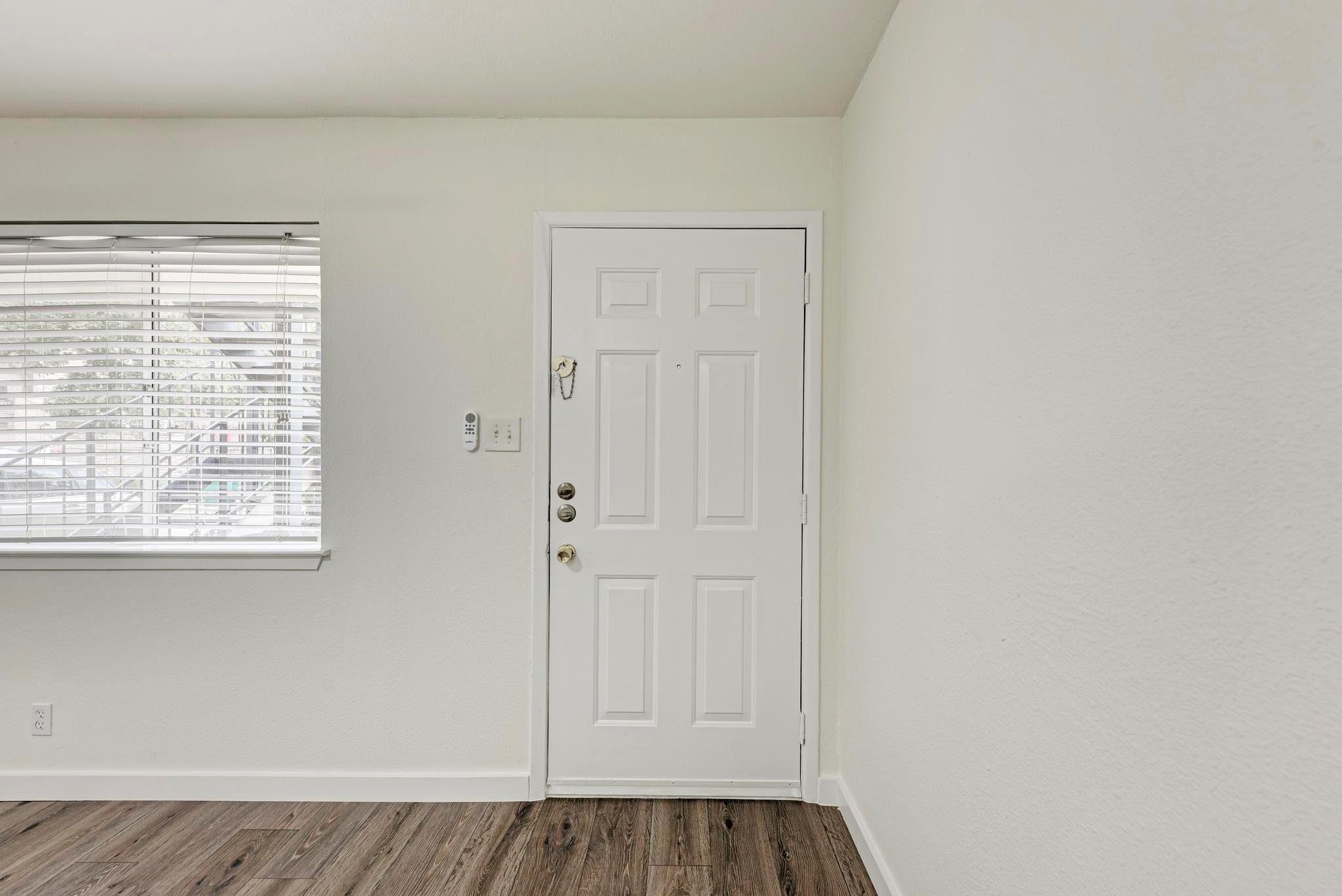 1010 W 23rd St # 5, Austin, TX 78705