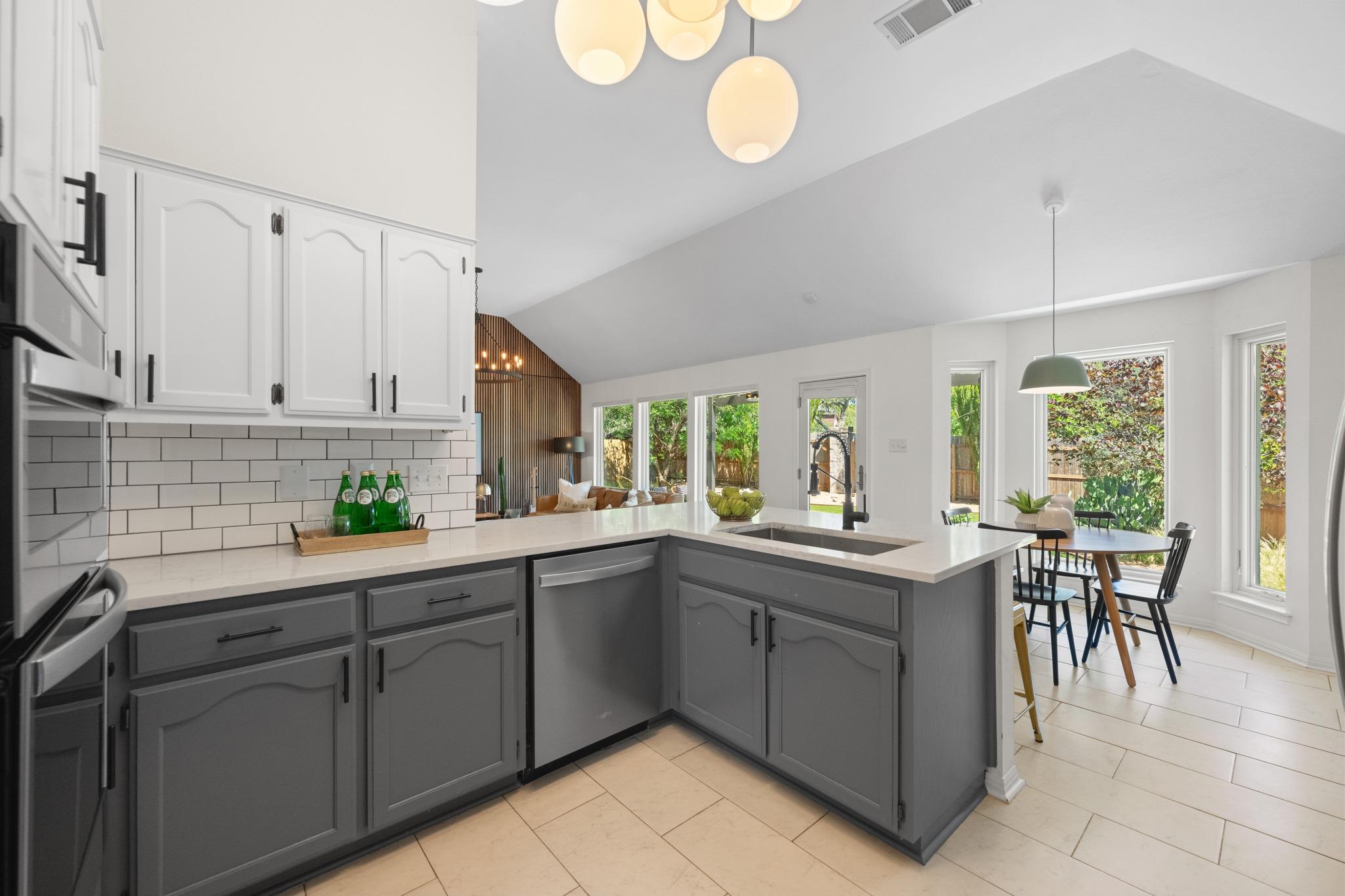 6118 Ginita Ln, Austin, TX 78739