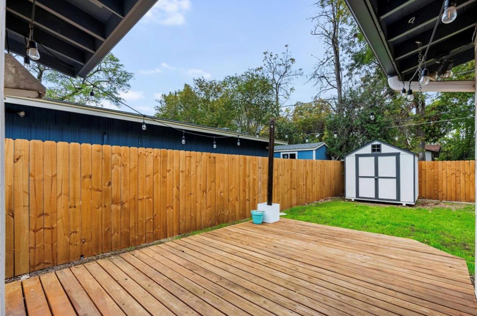 1106 Arcadia Ave, Austin, TX 78757